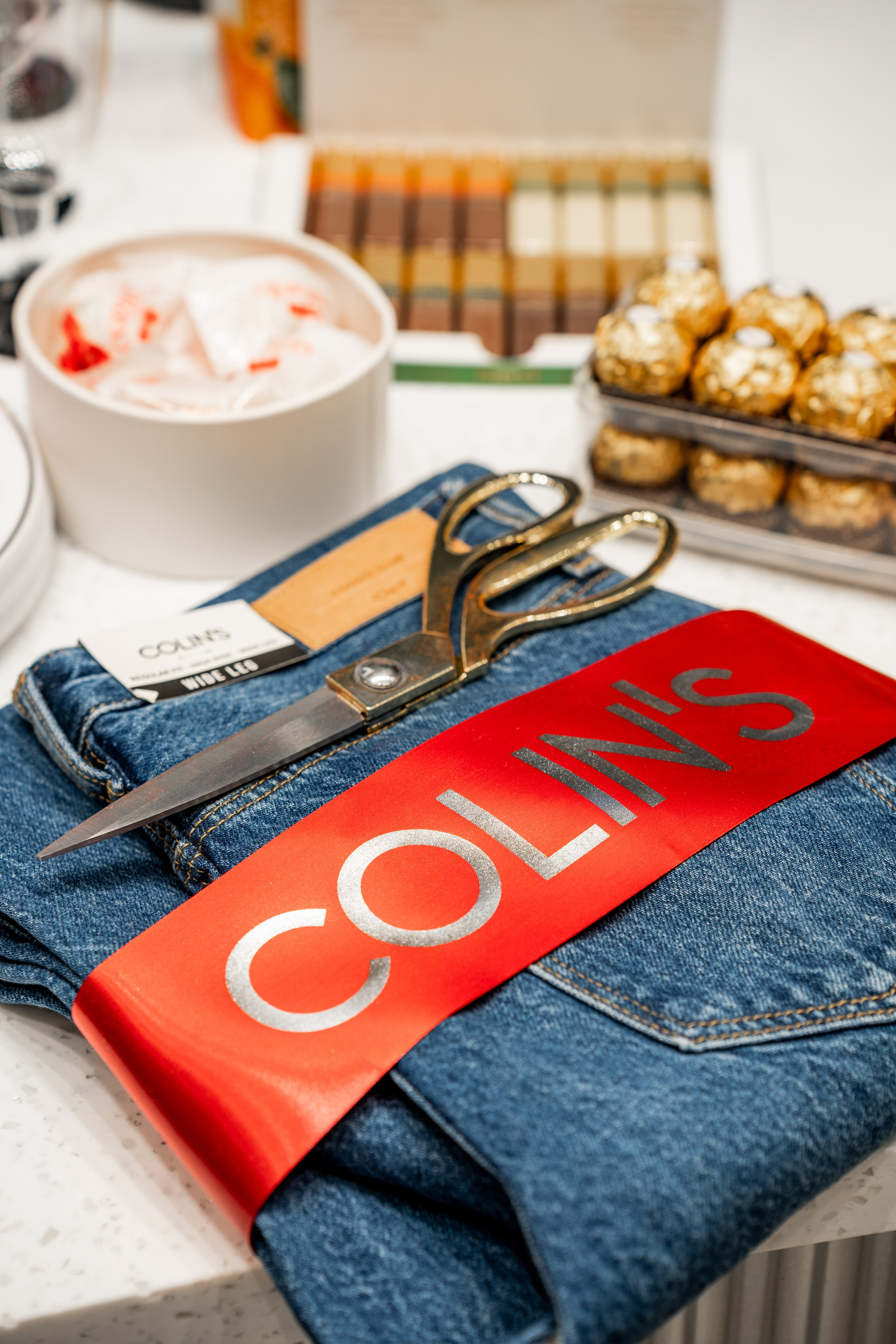 Открытие павильона Colin's в ТРЦ «Планета». Репортажный фотограф Красноярск