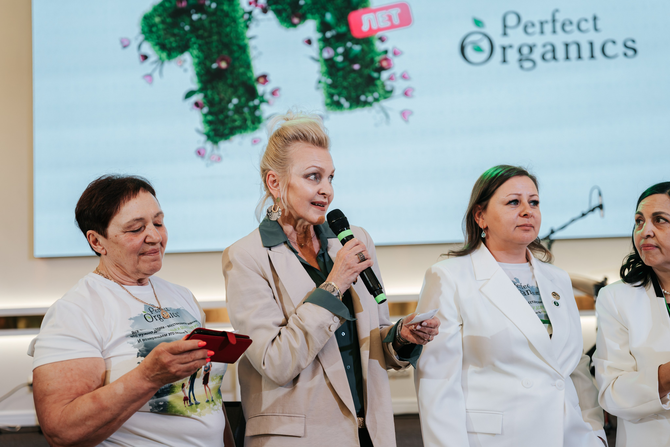 День рождения компании «Perfect Organics». Репортажный фотограф Красноярск