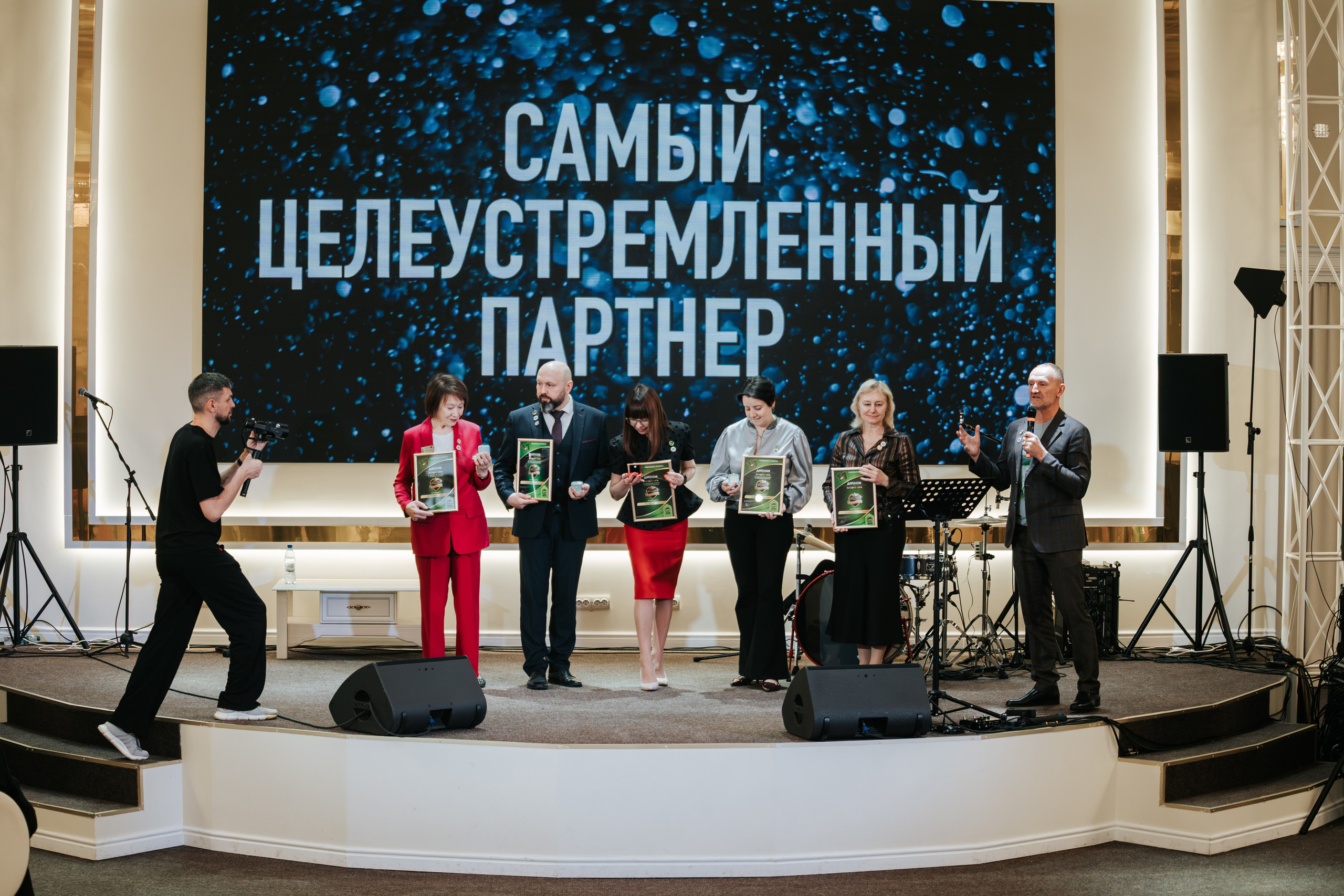 День рождения компании «Perfect Organics». Репортажный фотограф Красноярск