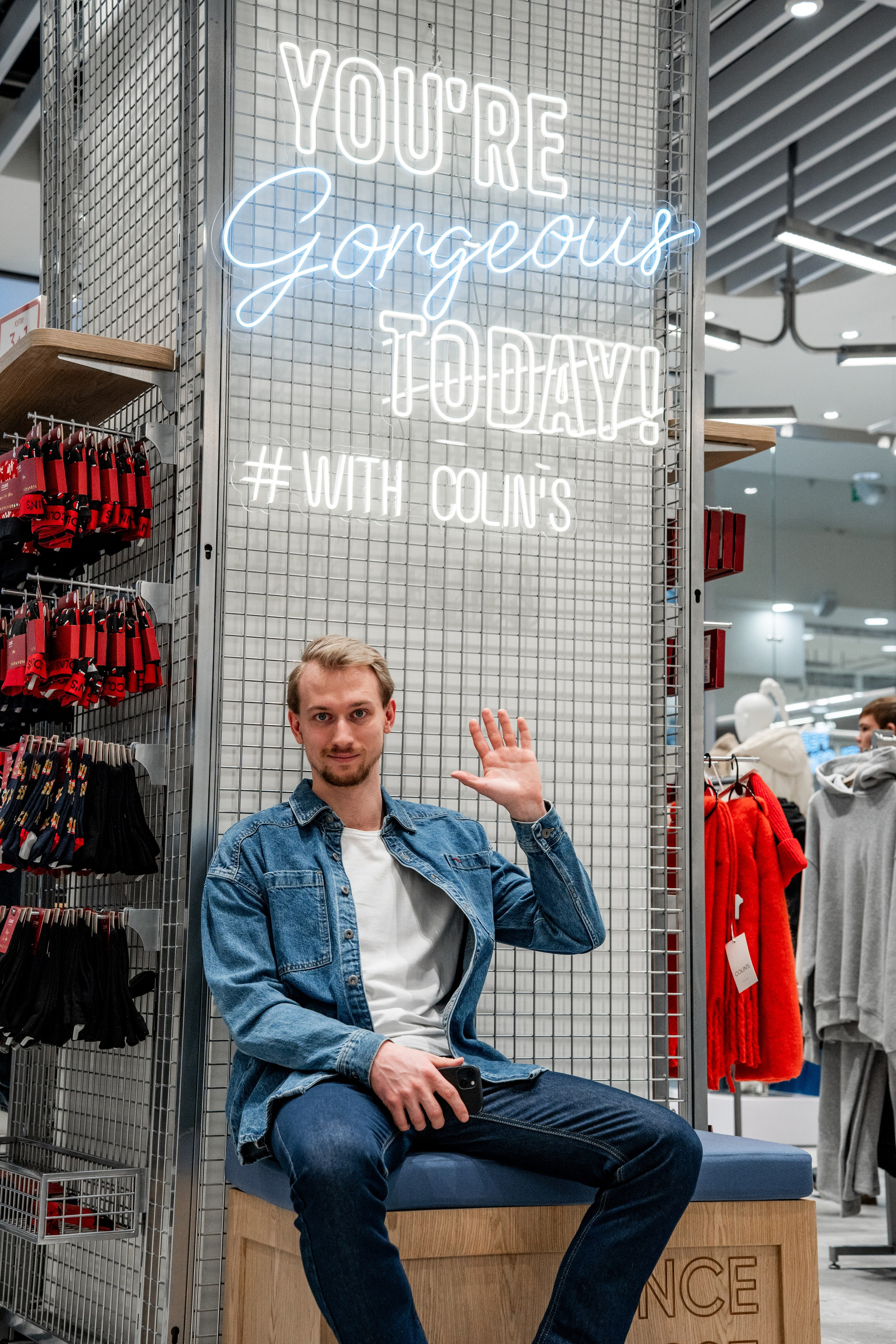 Открытие павильона Colin's в ТРЦ «Планета». Репортажный фотограф Красноярск