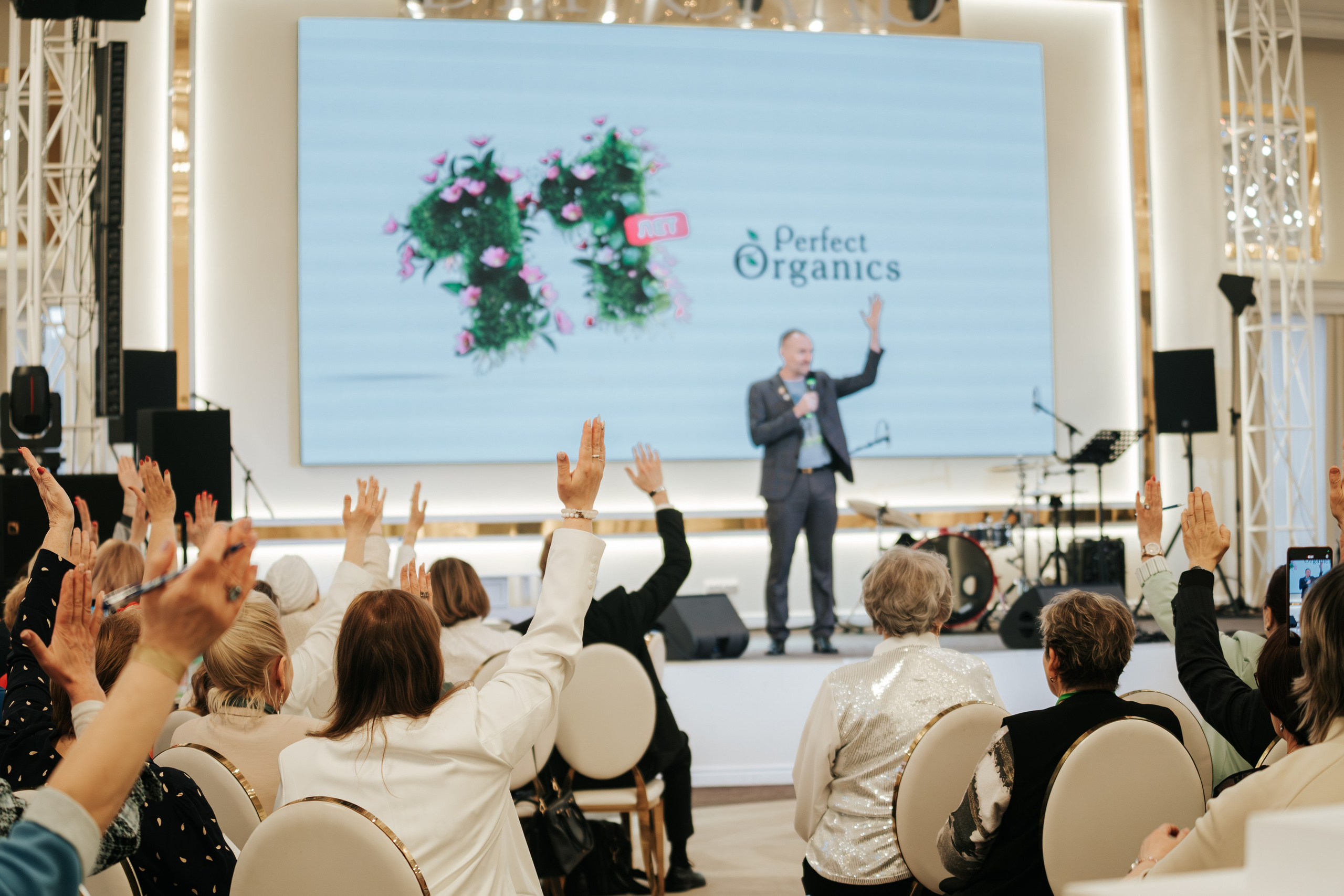 День рождения компании «Perfect Organics». Репортажный фотограф Красноярск