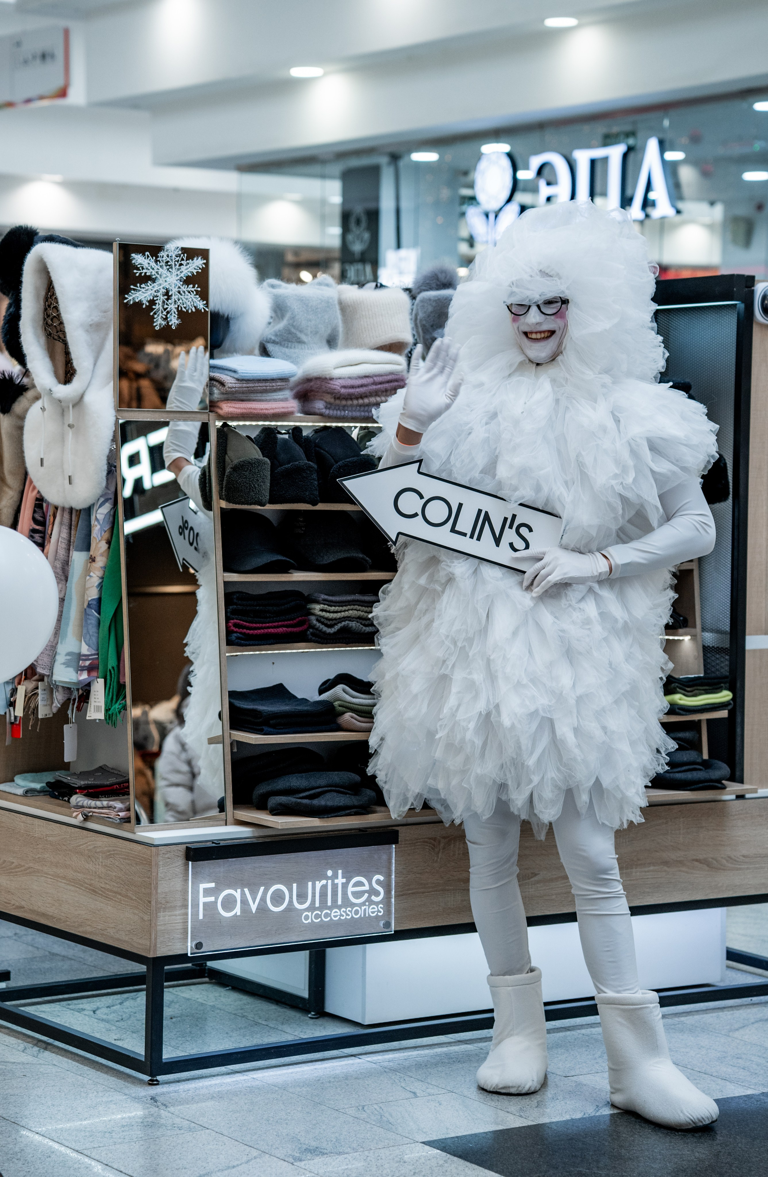 Открытие павильона Colin's в ТРЦ «Планета». Репортажный фотограф Красноярск