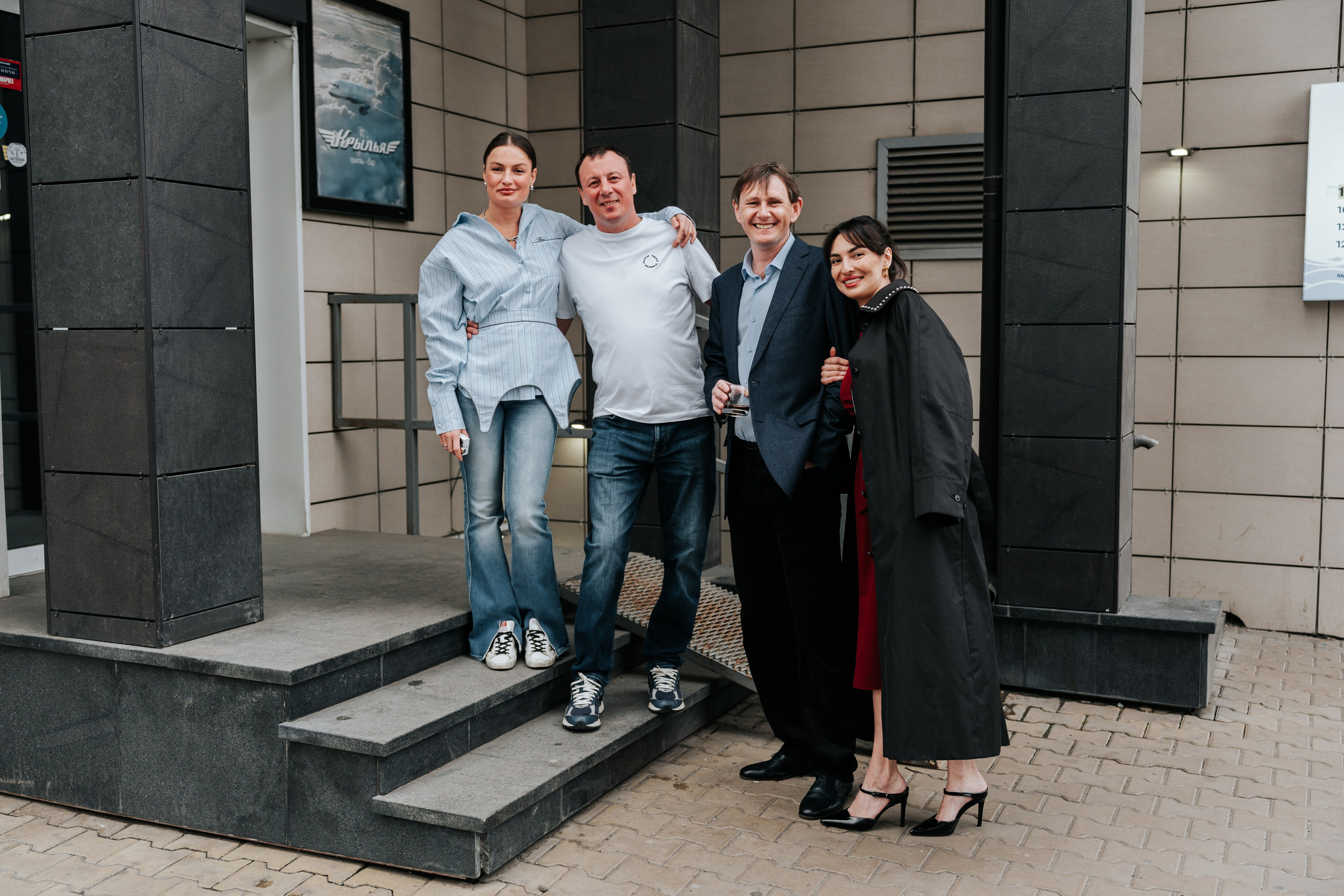День рождения в баре Крылья. Репортажный фотограф Красноярск