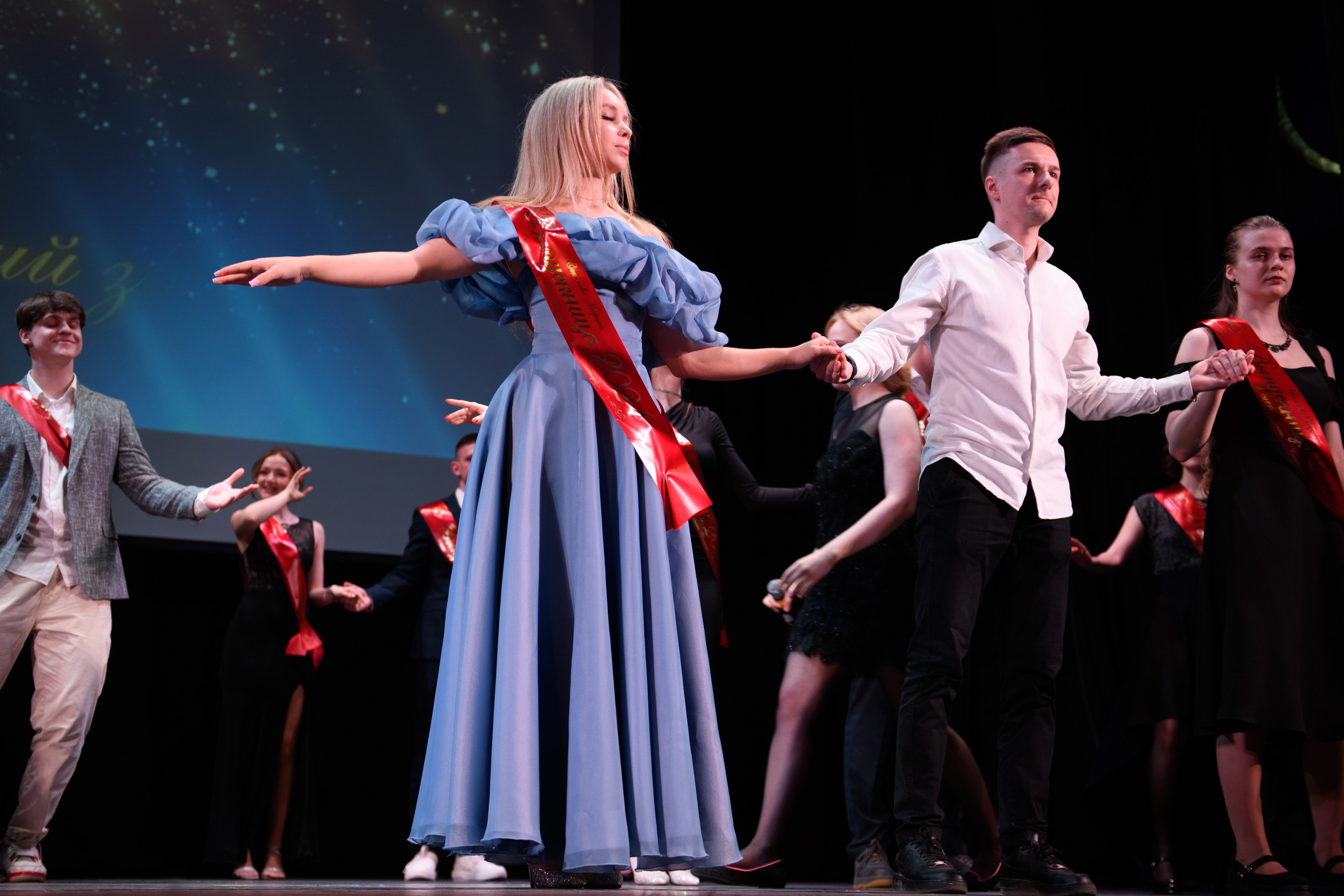 Фотосъёмка торжественного вечера выпускников. Организация и проведение фотосъемок в Санкт-Петербурге. Фотограф Смирягин Илья