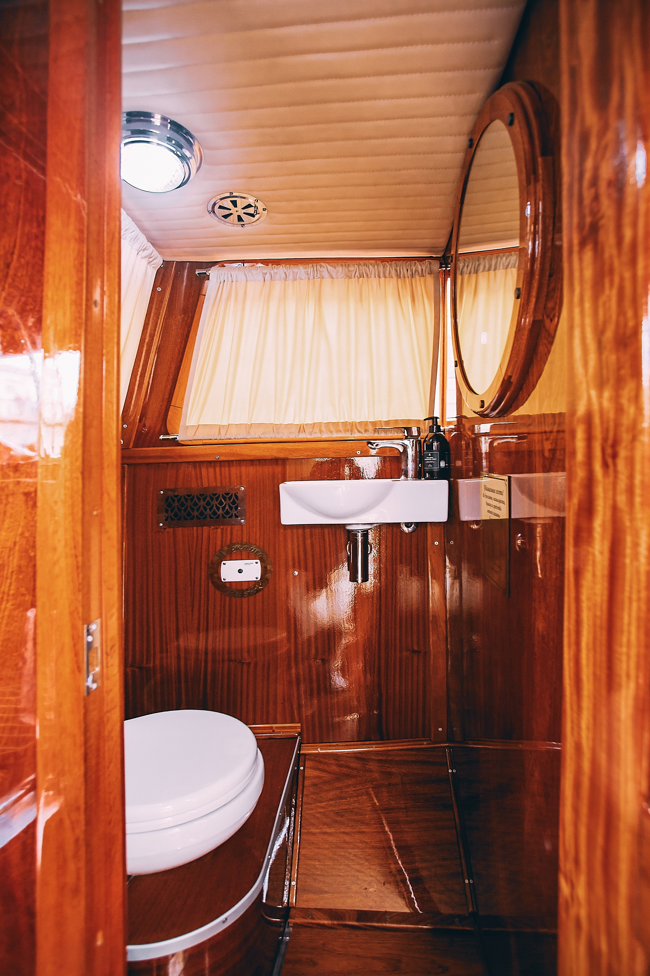 Катер «Venezia Nord». SPB Rent Boats|аренда катеров и теплоходов