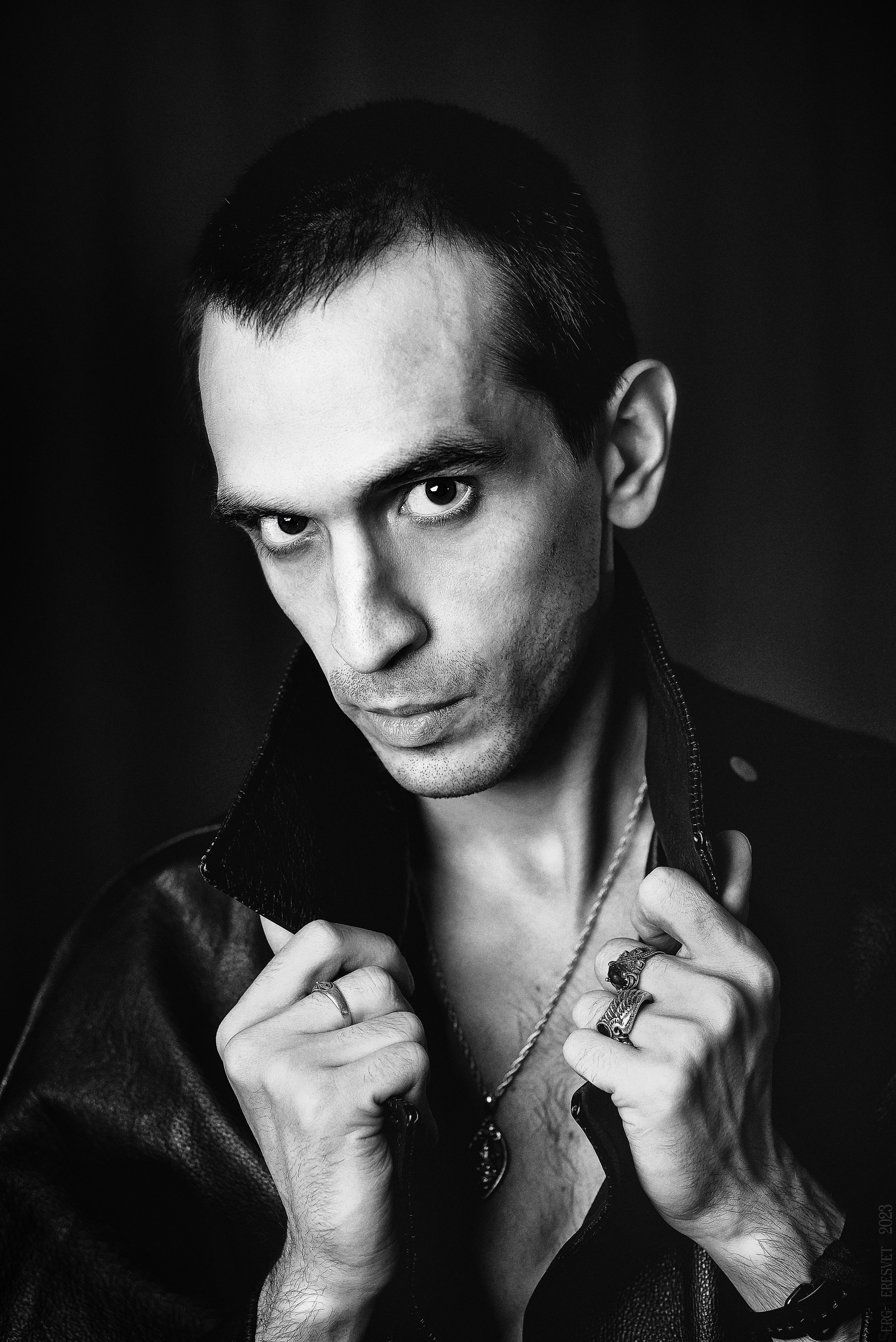 Мужской портрет, фотограф Сергей Пересвет. Ваш фотограф на праздник в Москве, Раменском, Жуковском, Люберцах