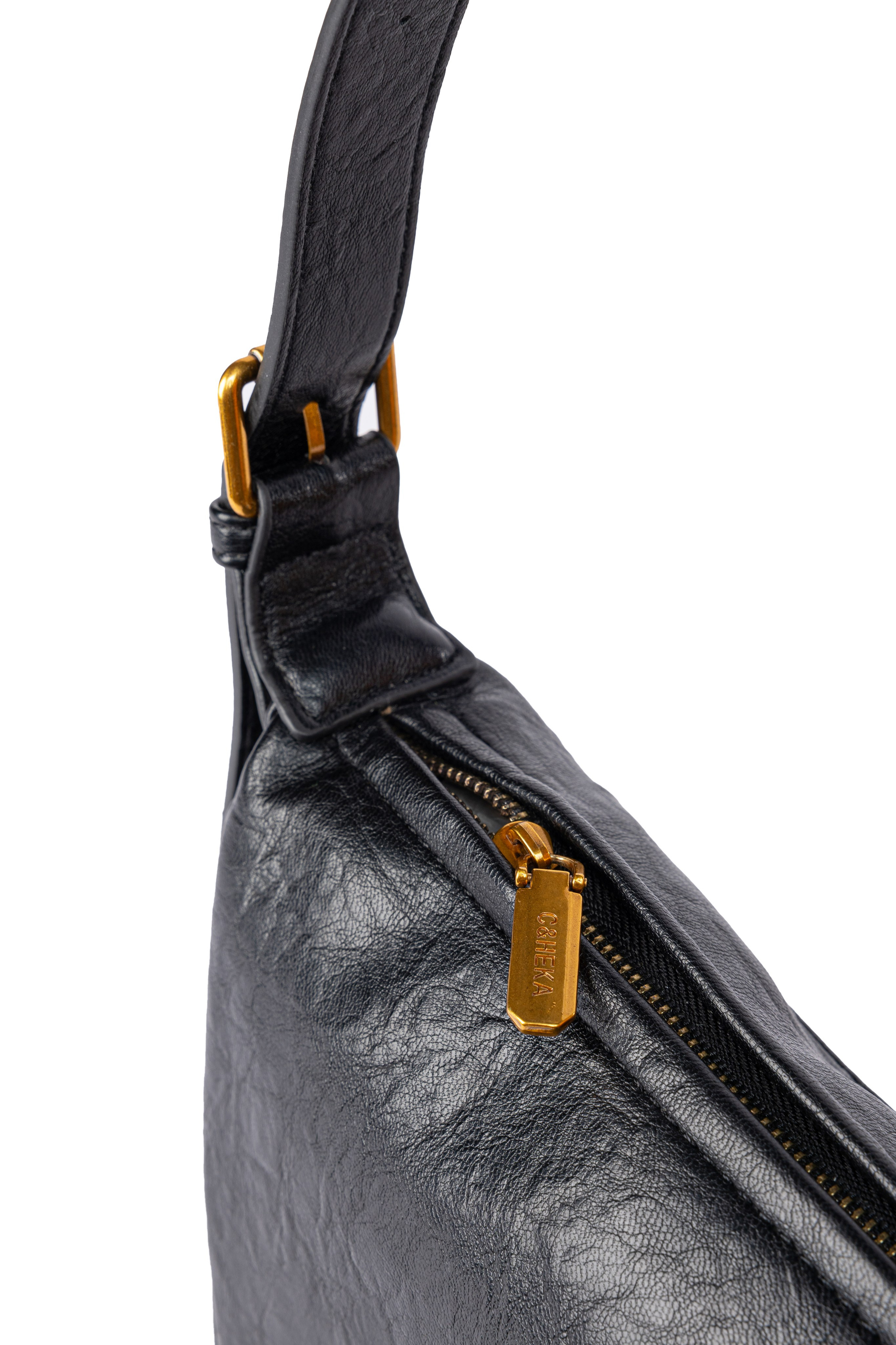 Съёмка сумок для бренда DAFFO