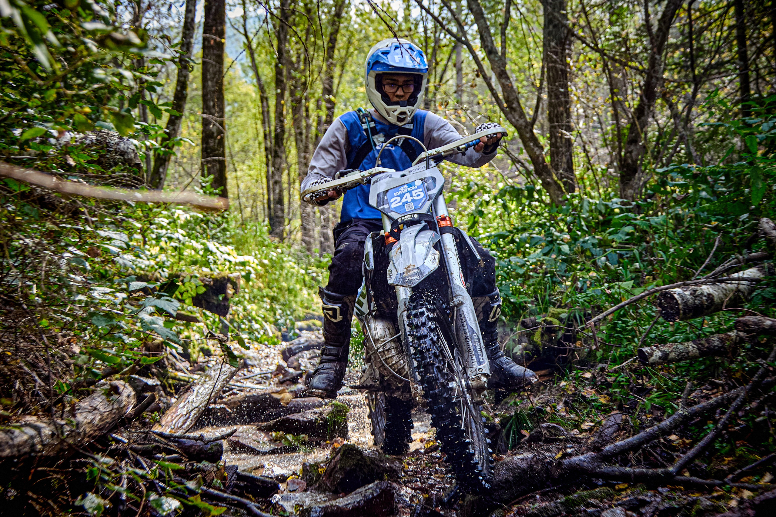 БУРЕЛОМ 2025 чемпионат Сибири по Эндуро. Фотограф Москва Concerts photo / Fashion photо