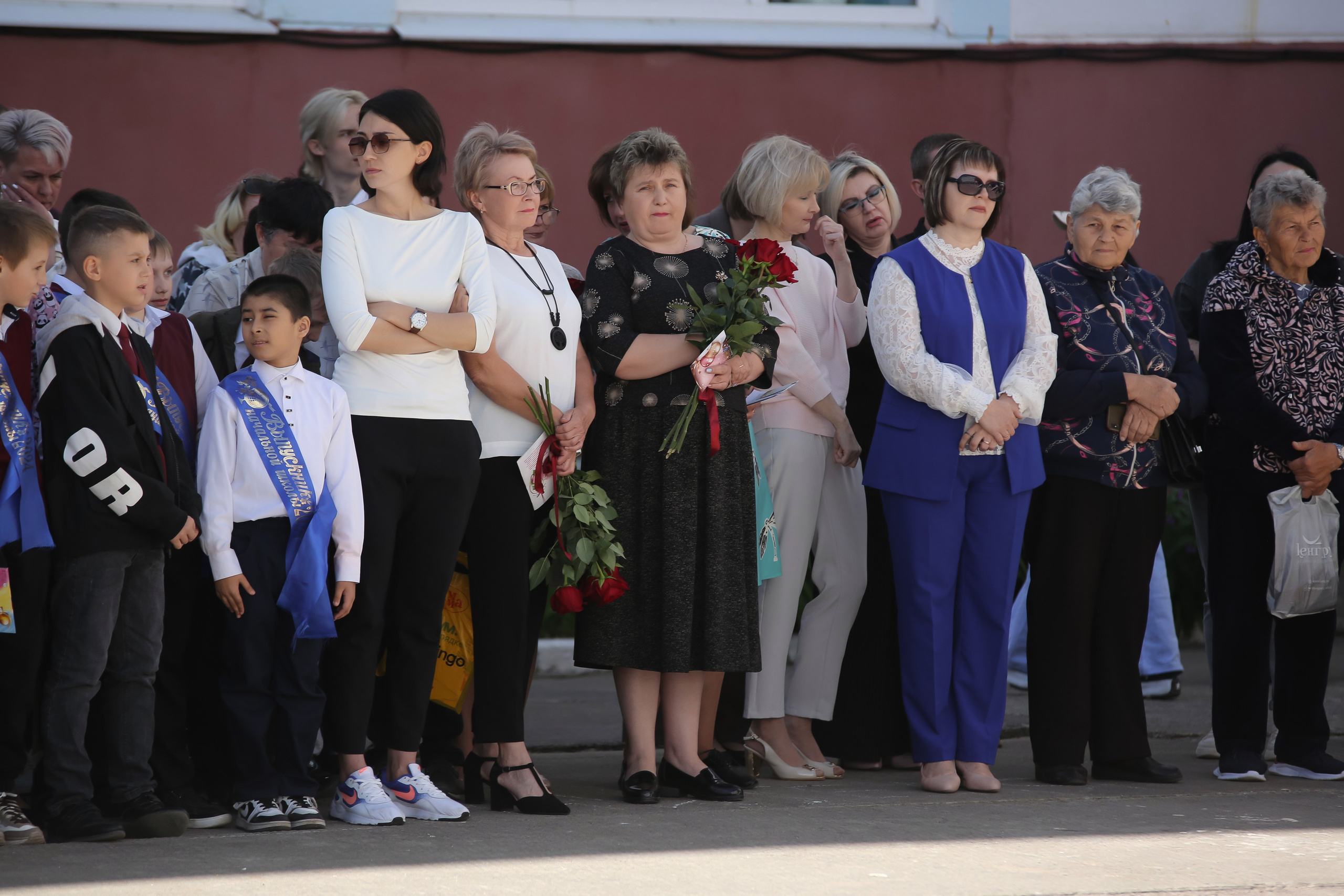 ЛИНЕЙКА «ПОСЛЕДНИЙ ЗВОНОК» 9 ШКОЛА 2024 г МЦЕНСК. ТВОЙ АЛЬБОМ / ТВОИ ПРАВИЛА