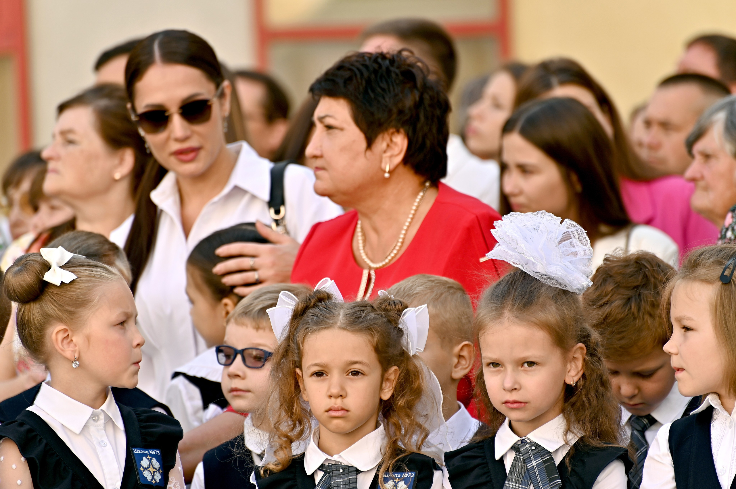 Первоклассник. ФОТОГРАФ ВАШИХ МЕРОПРИЯТИЙ РЯЗАНЬ СЕРГЕЙ КЛЮЕВ Концертная фотография близка к репортажу и портретной съемке