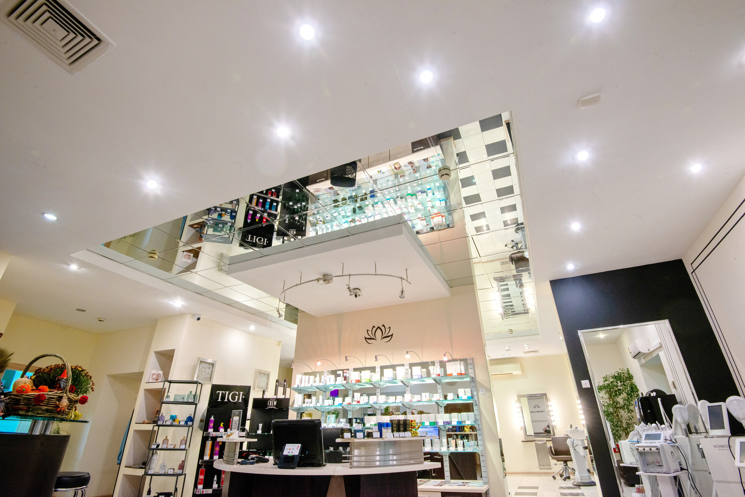 Салон красоты. Интерьерный фотограф Евгений Расторгуев