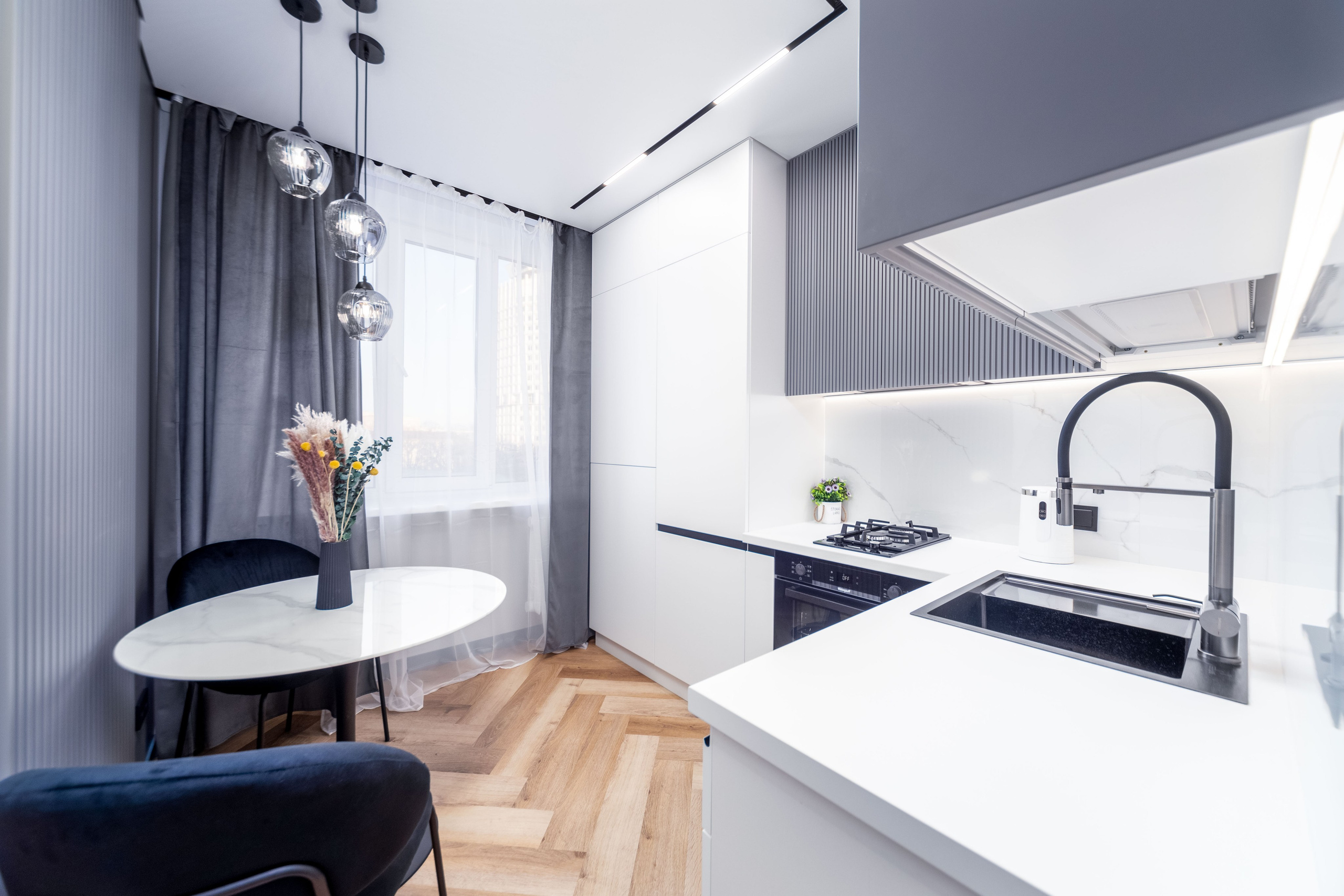 Интерьер кухни в квартире в Минске