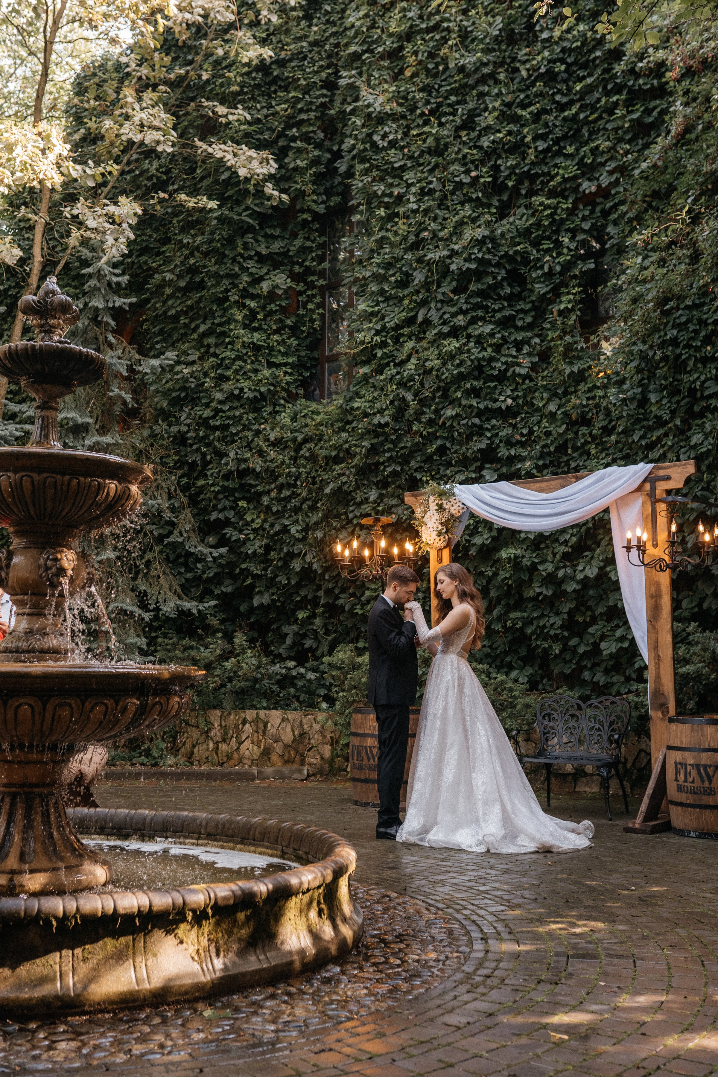 Fewhorses «Рыцарская свадьба». Семейный и свадебный фотограф в Москве Виктория Махова