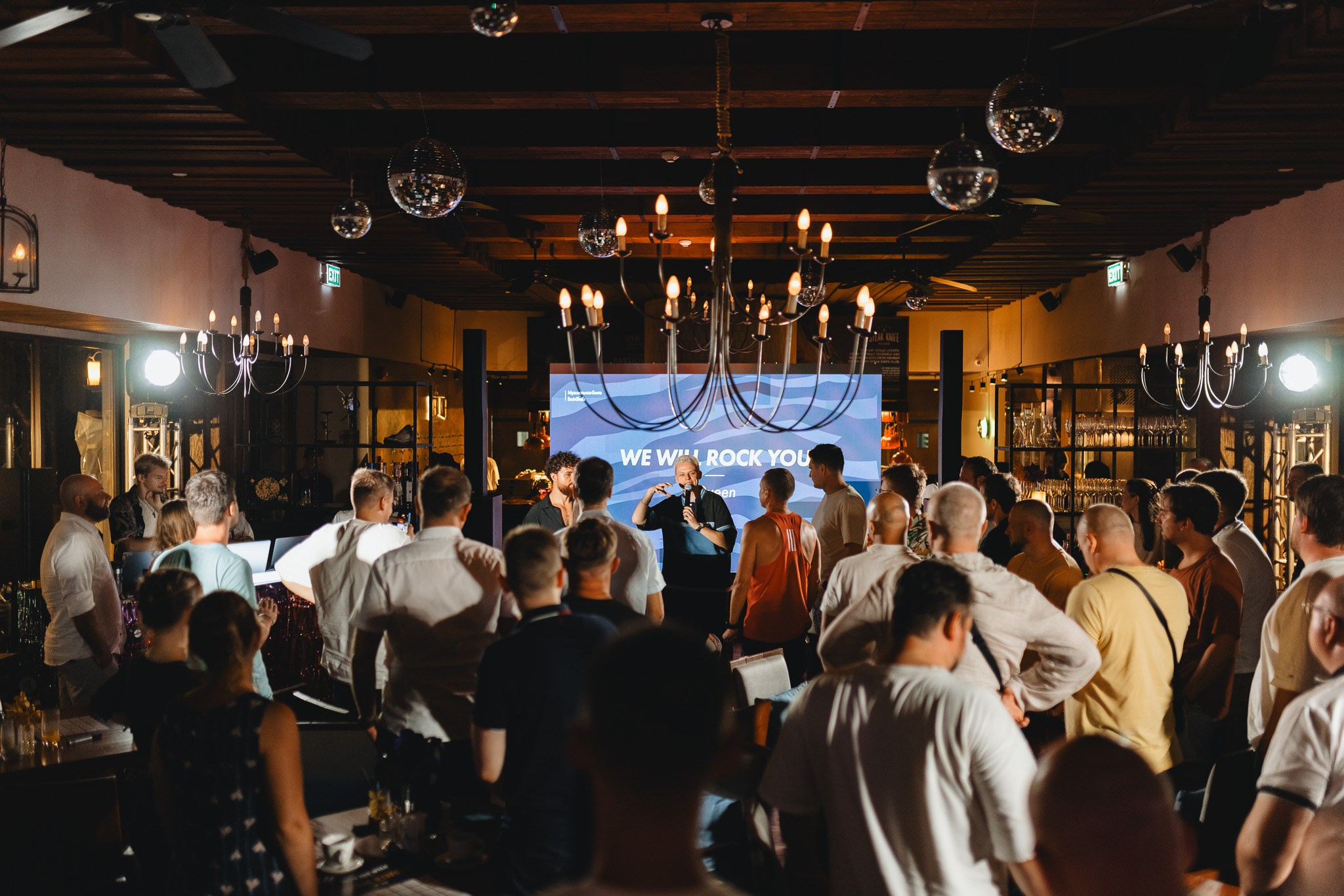 ВЕДУЩИЙ МЕРОПРИЯТИЙ