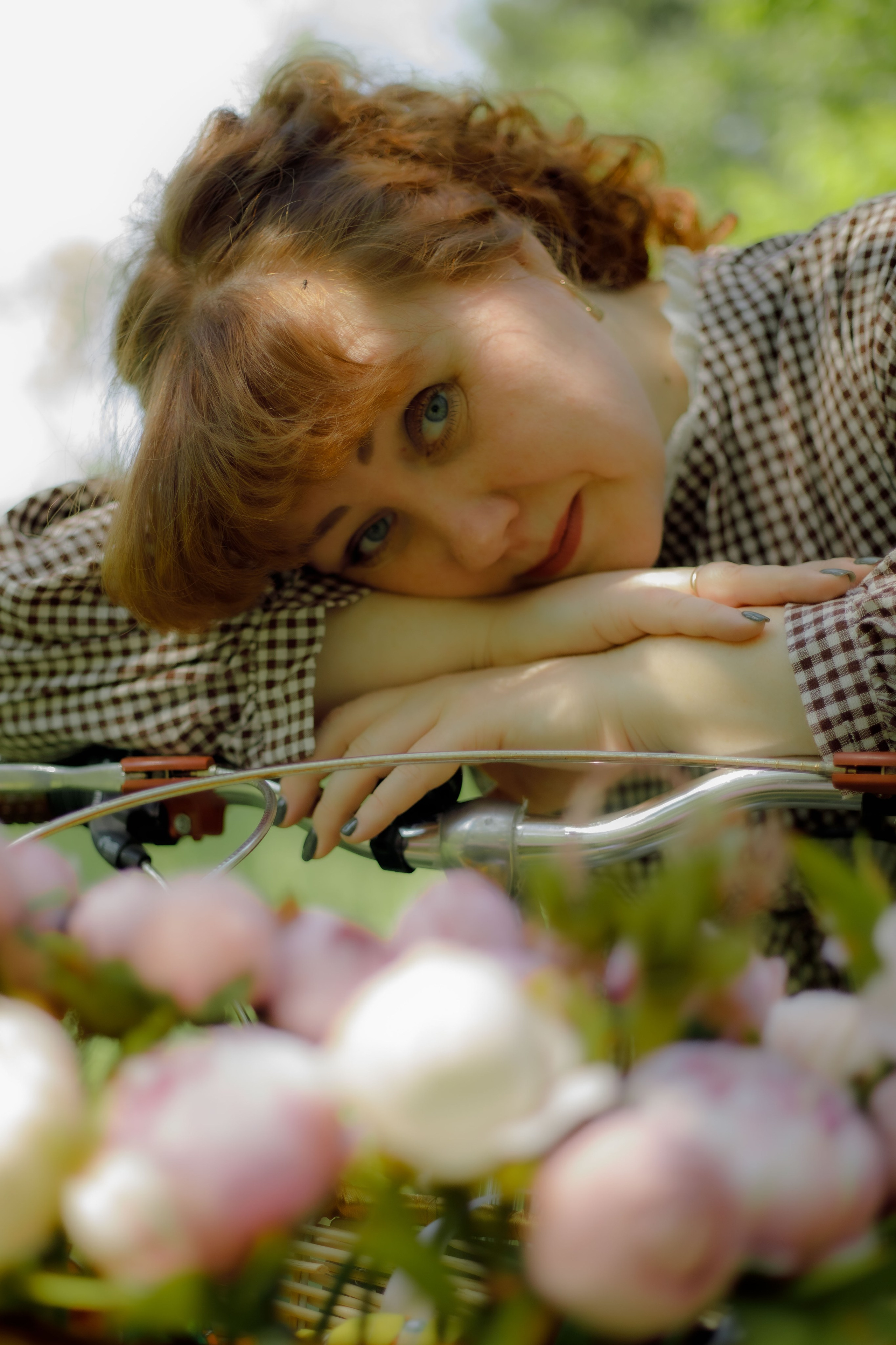 Дама с ретро-велосипедом. Фотограф Екатерина Козловская