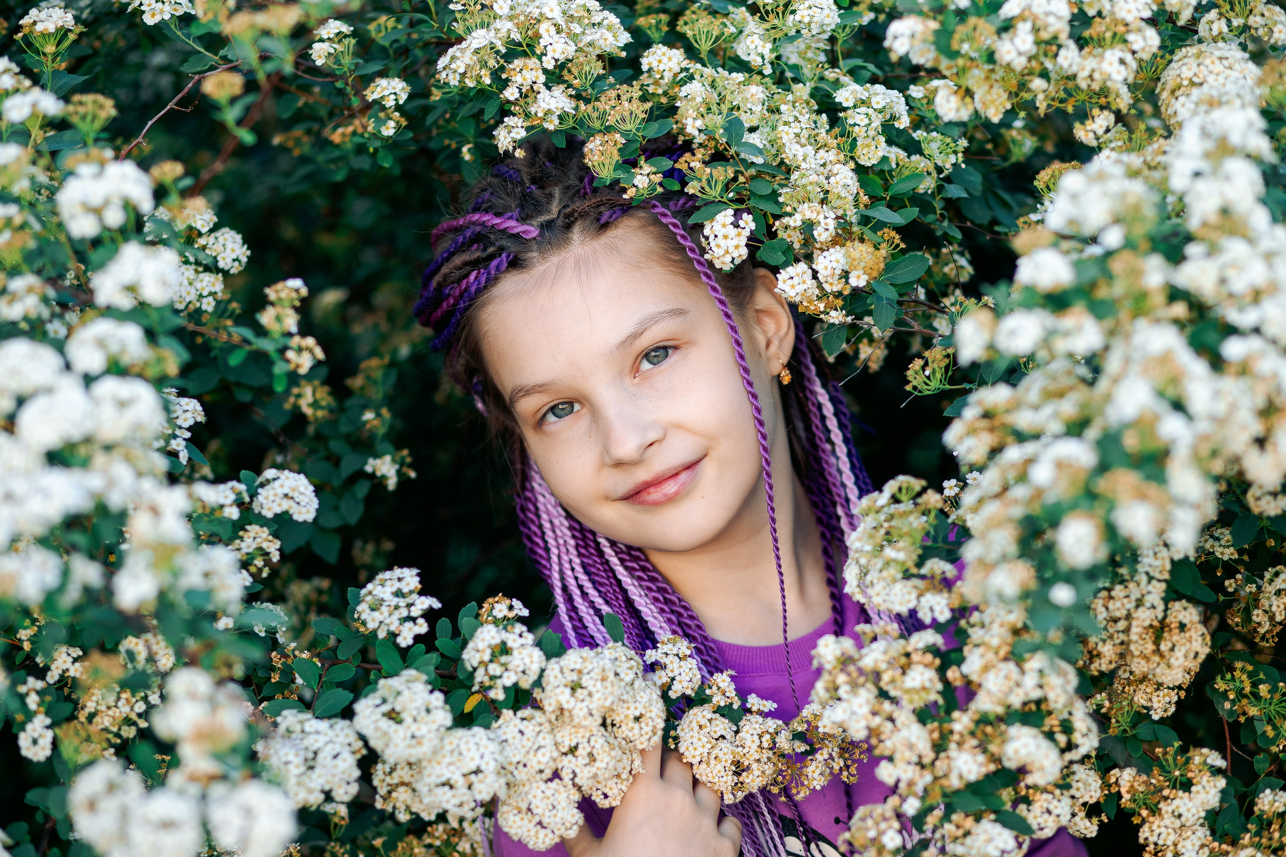 Прогулочная фотосессия мамы и дочки в период цветения в парке. Фотограф в Санкт-Петербурге, Анна Скворцова