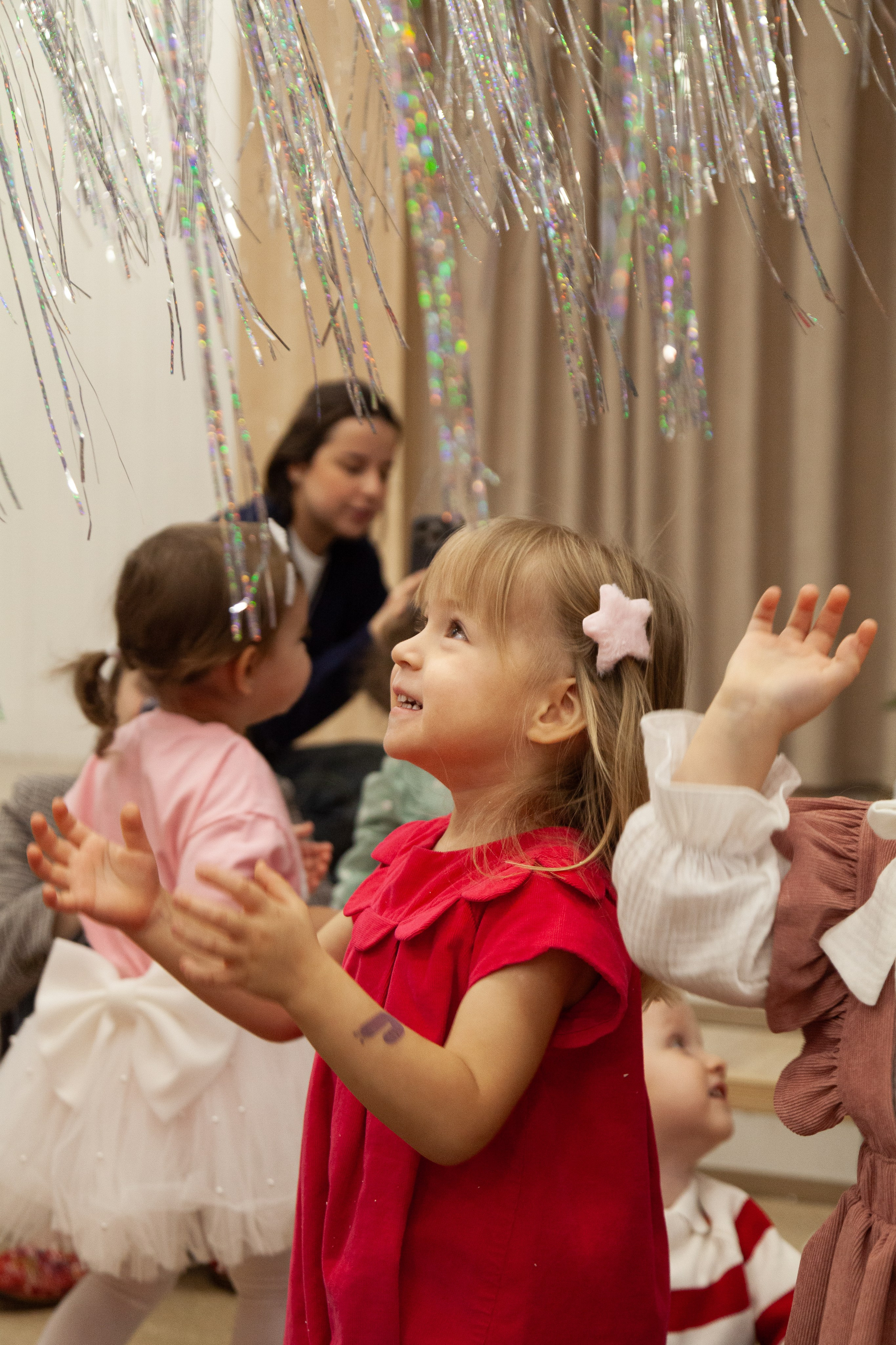 Новогодний утренник. 20.12.24. Профессиональное фото в Казани: от идеи до результата. Фотограф Яна Мур