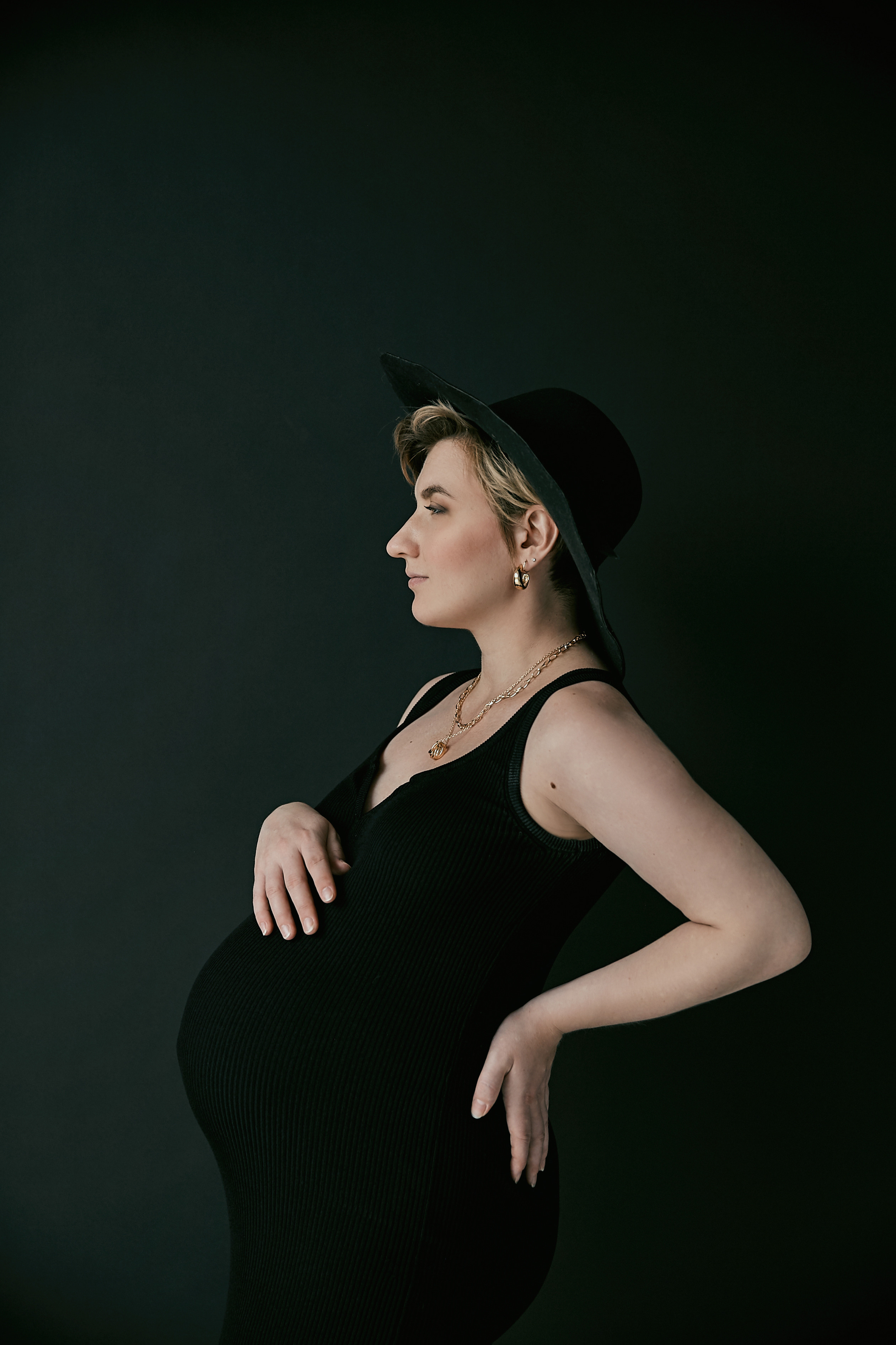 Студийная съемка беременности. Рекламный фотограф Санкт-Петербург Катерина Мишкель