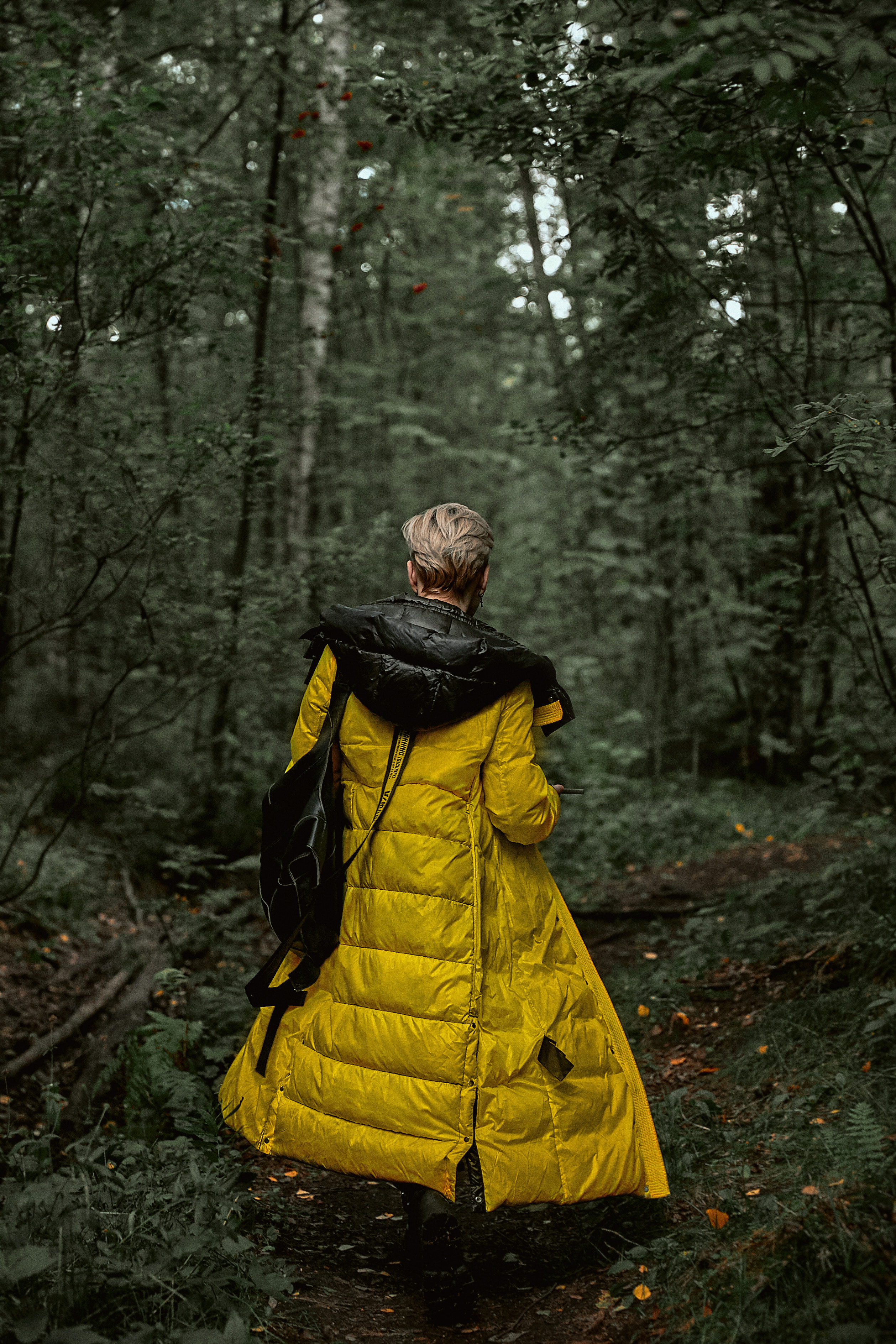 Выездная съемка в лесу в стиле сериала «Тьма». Рекламный фотограф Санкт-Петербург Катерина Мишкель