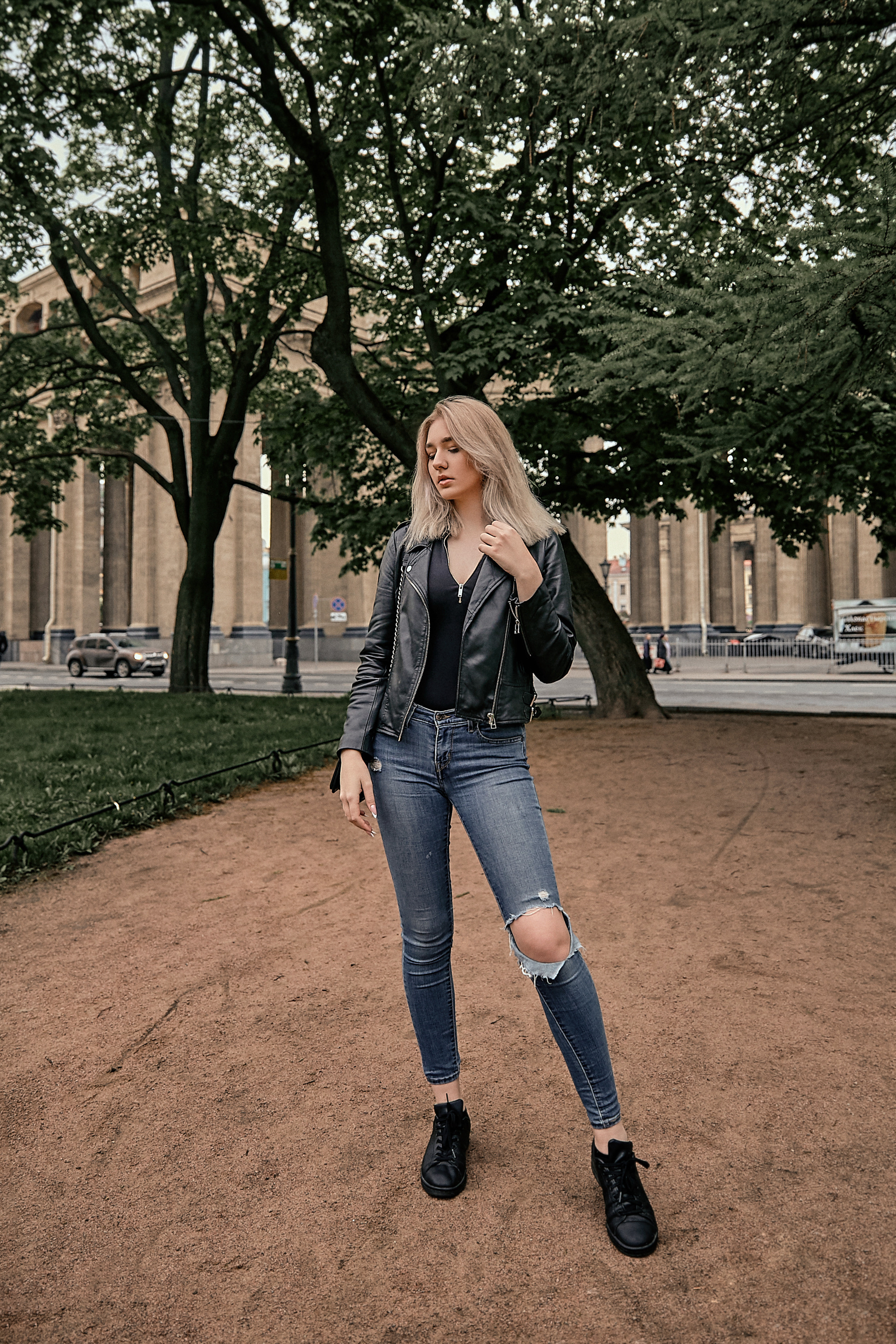 Фото-прогулка с друзьями в день рождения. Рекламный фотограф Санкт-Петербург Катерина Мишкель