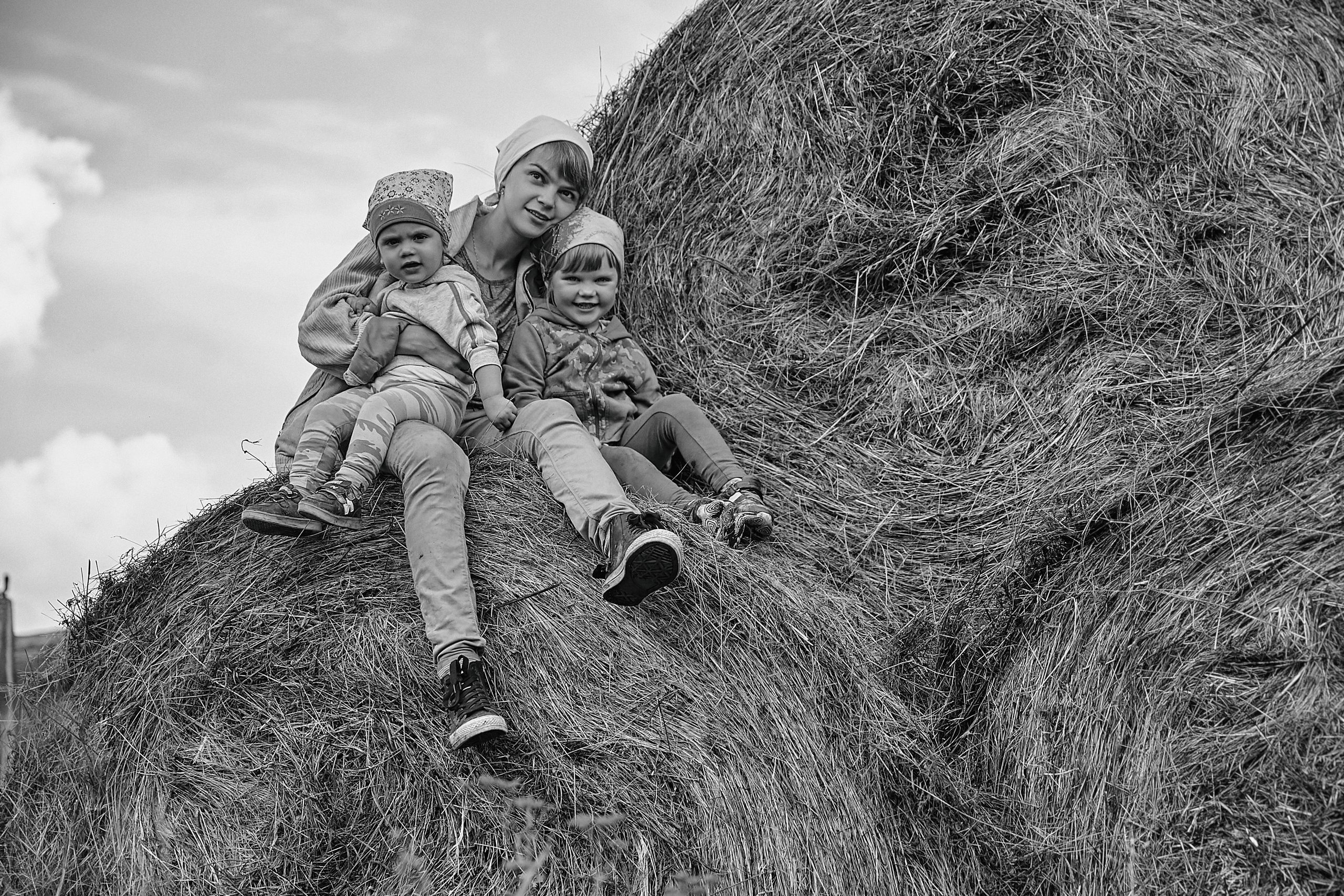 Семейная фотосессия в деревне. Рекламный фотограф Санкт-Петербург Катерина Мишкель