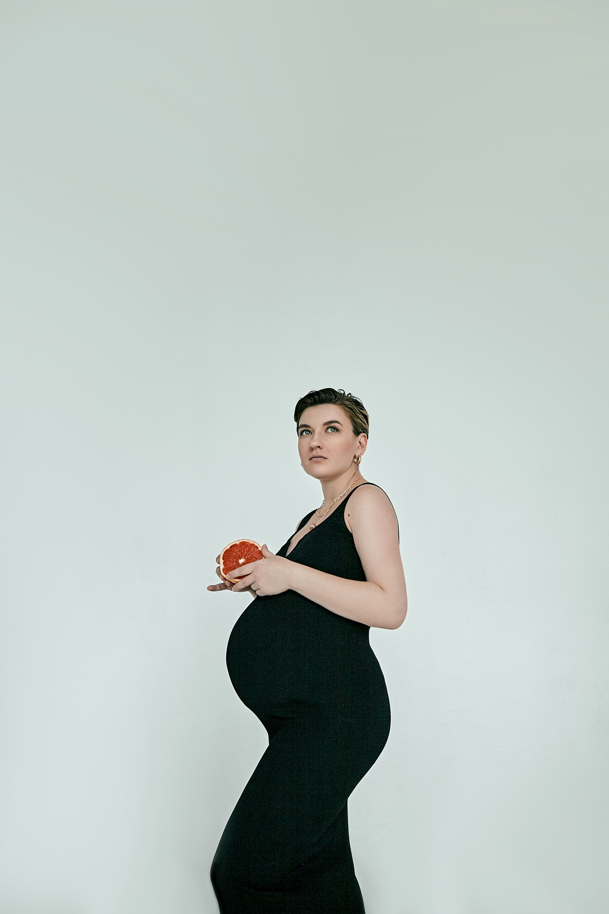 Студийная съемка беременности. Рекламный фотограф Санкт-Петербург Катерина Мишкель