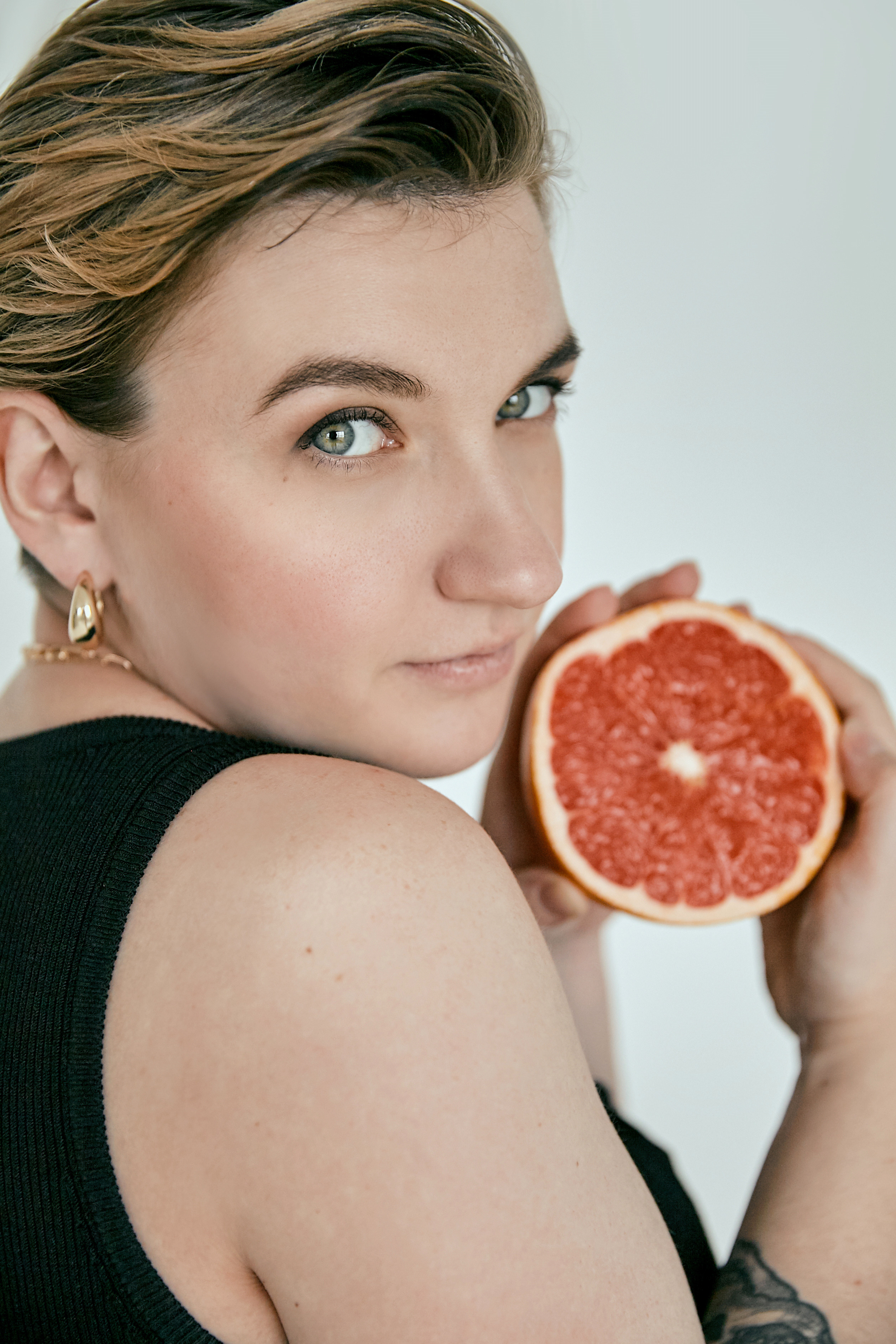 Студийная съемка беременности. Рекламный фотограф Санкт-Петербург Катерина Мишкель