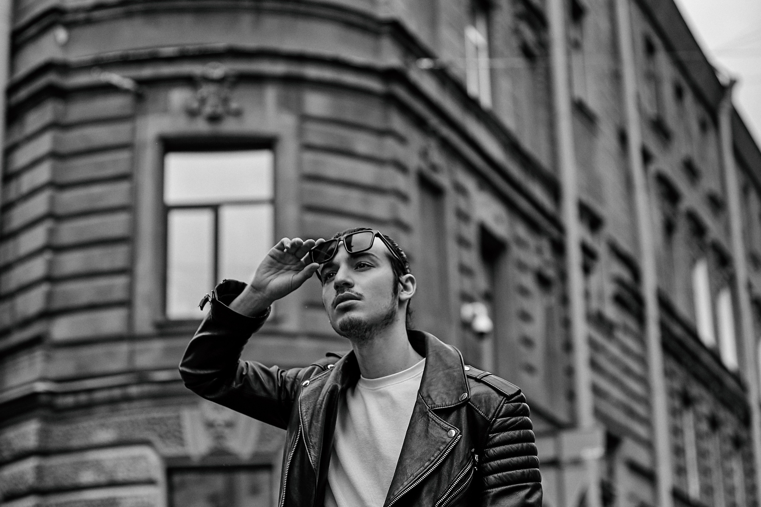 Мужская стрит съемка после дождя. Рекламный фотограф Санкт-Петербург Катерина Мишкель