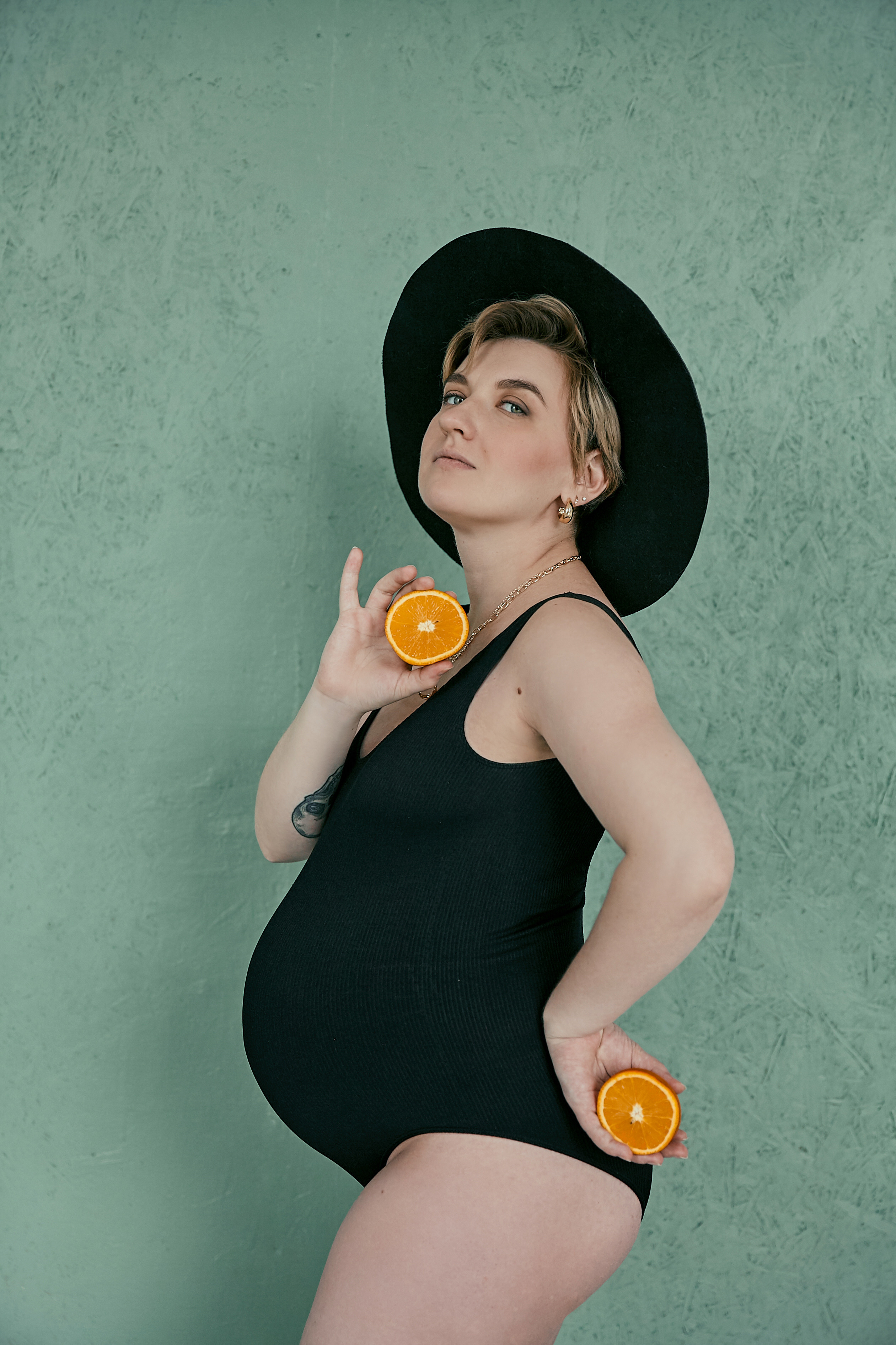 Студийная съемка беременности. Рекламный фотограф Санкт-Петербург Катерина Мишкель