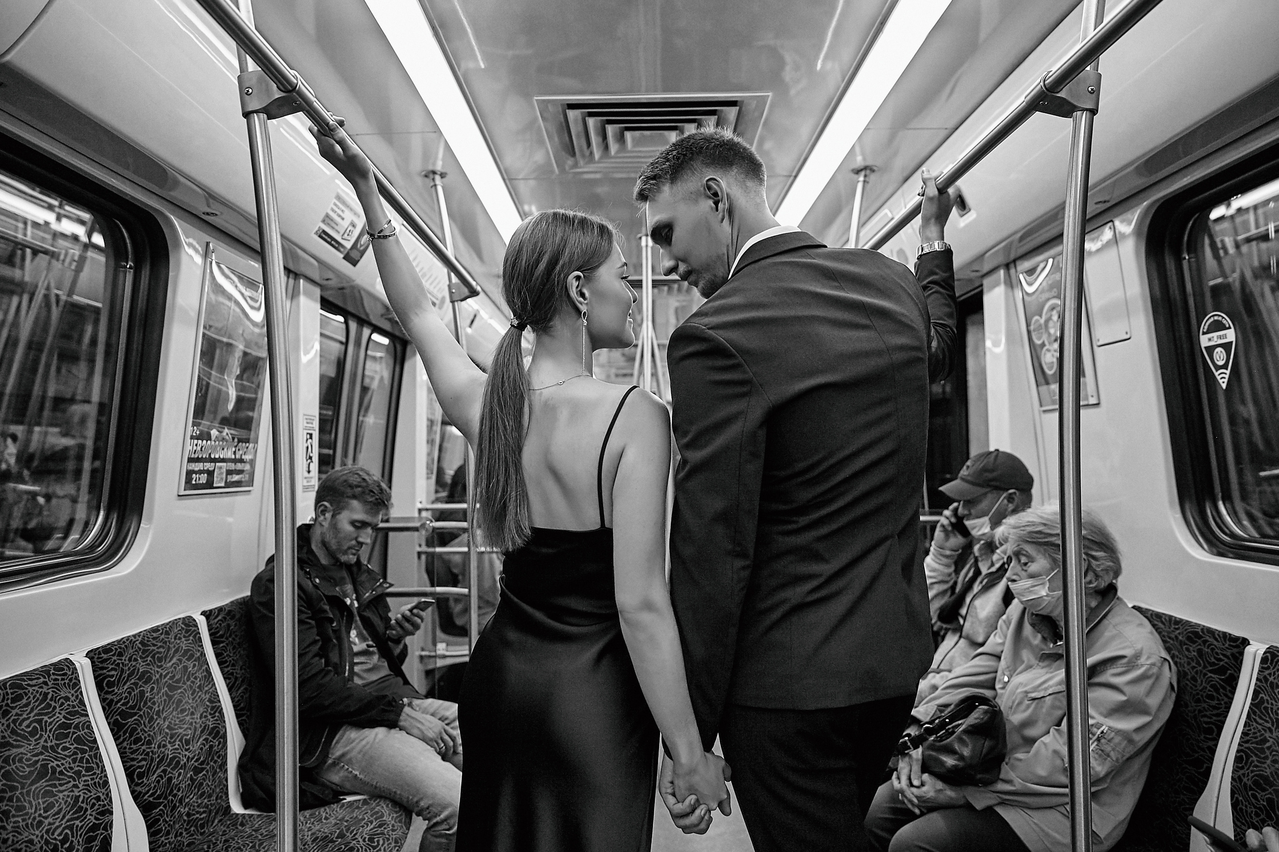 Love story в метро и на пляже СПб. Рекламный фотограф Санкт-Петербург Катерина Мишкель