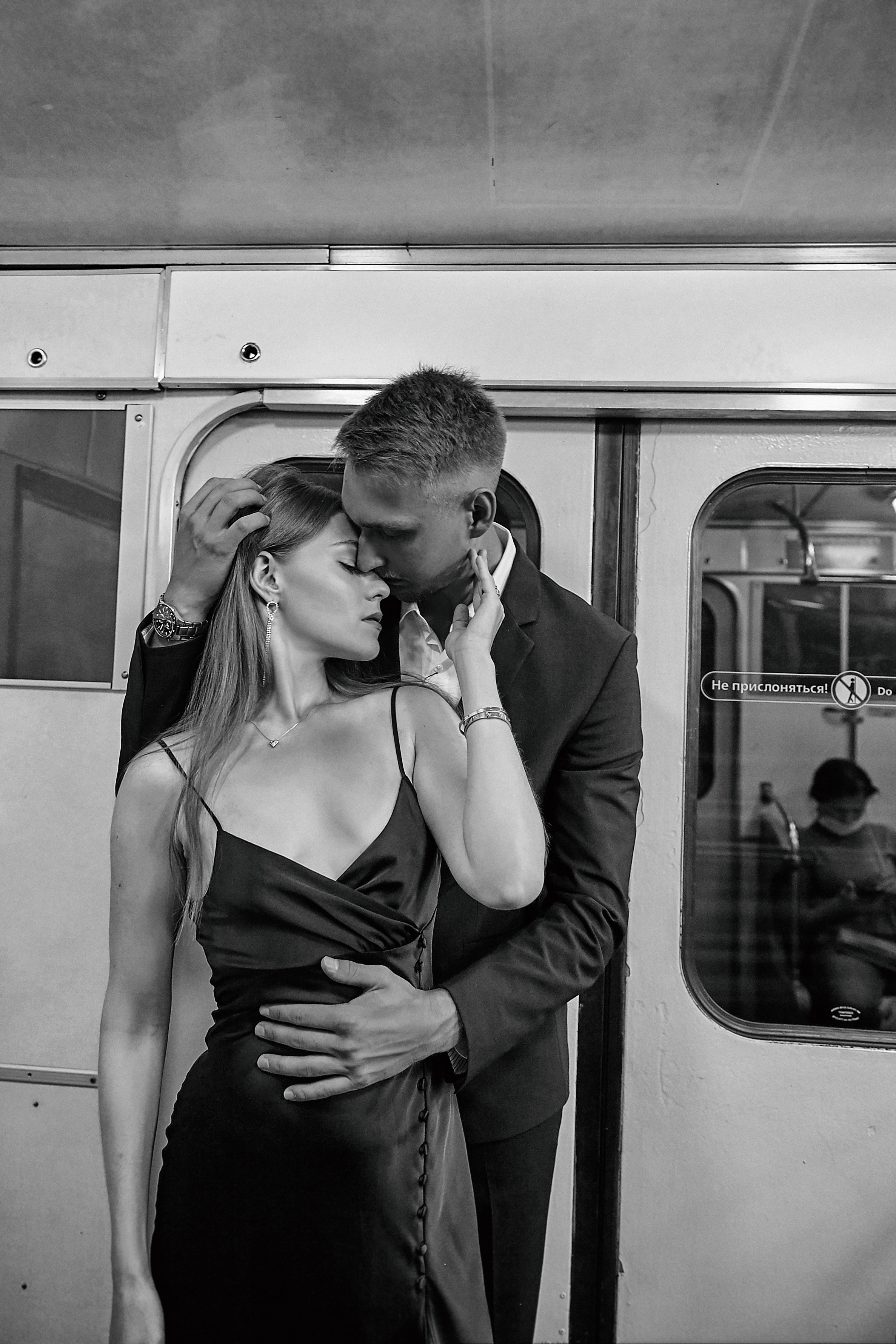 Love story в метро и на пляже СПб. Рекламный фотограф Санкт-Петербург Катерина Мишкель
