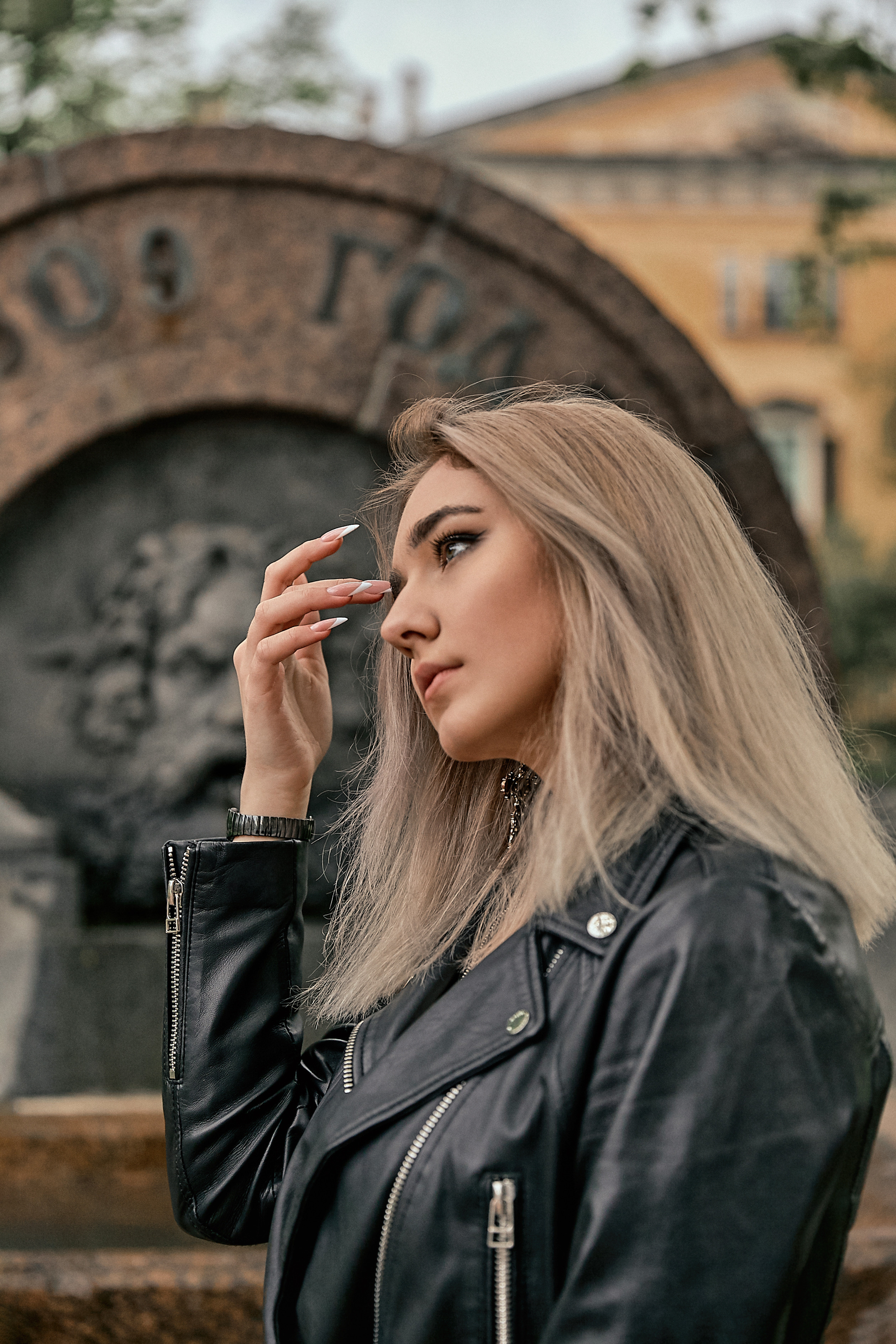 Фото-прогулка с друзьями в день рождения. Рекламный фотограф Санкт-Петербург Катерина Мишкель