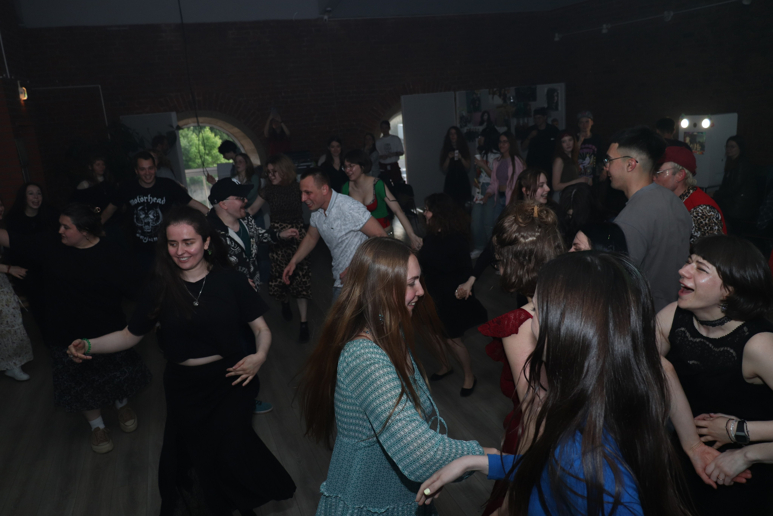 Дискотека 90х молодёжного «клуба 52». Ивентный фотограф в Санкт-Петербурге Олег Комков