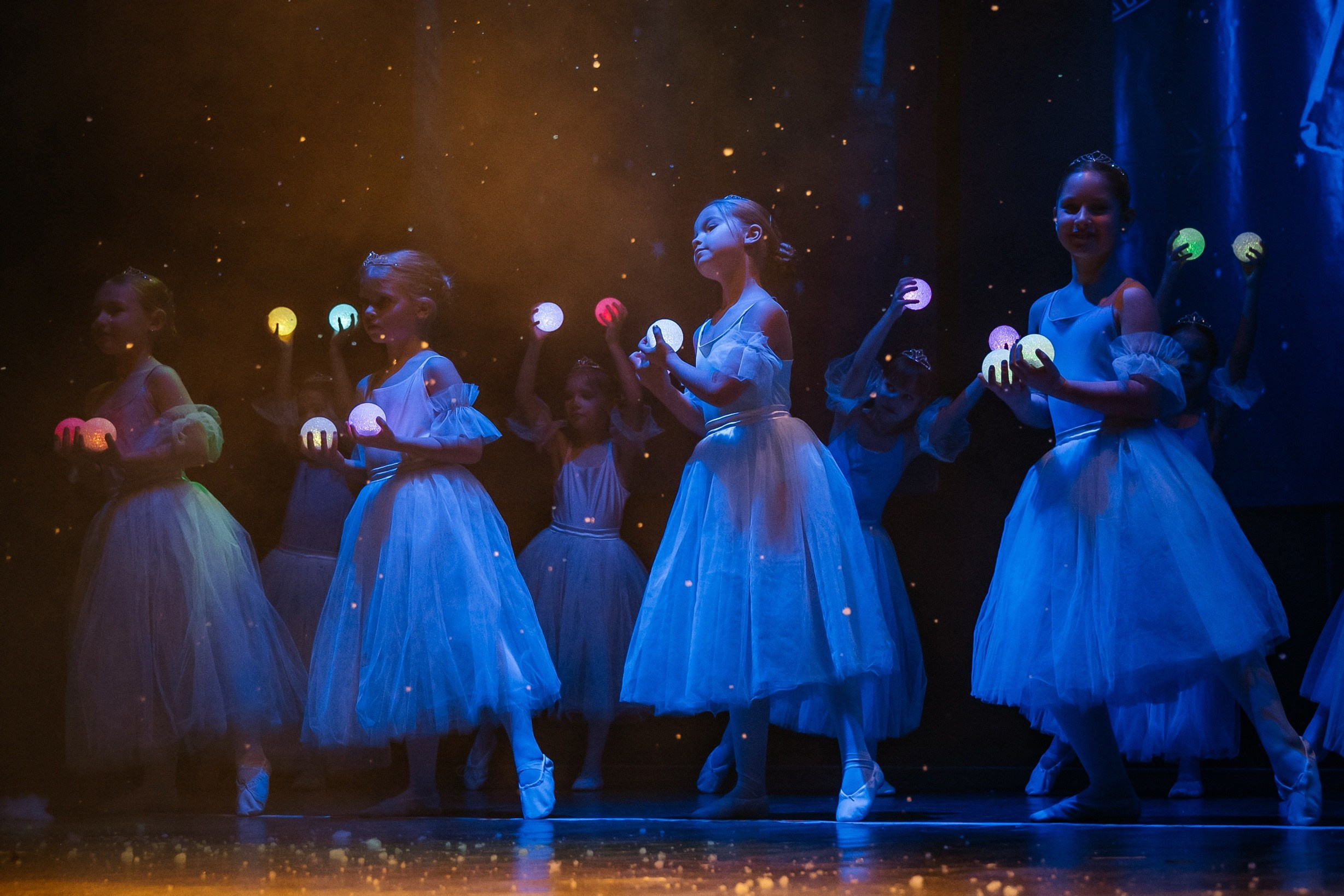 Танцы. Фотограф Елена Рогашкова