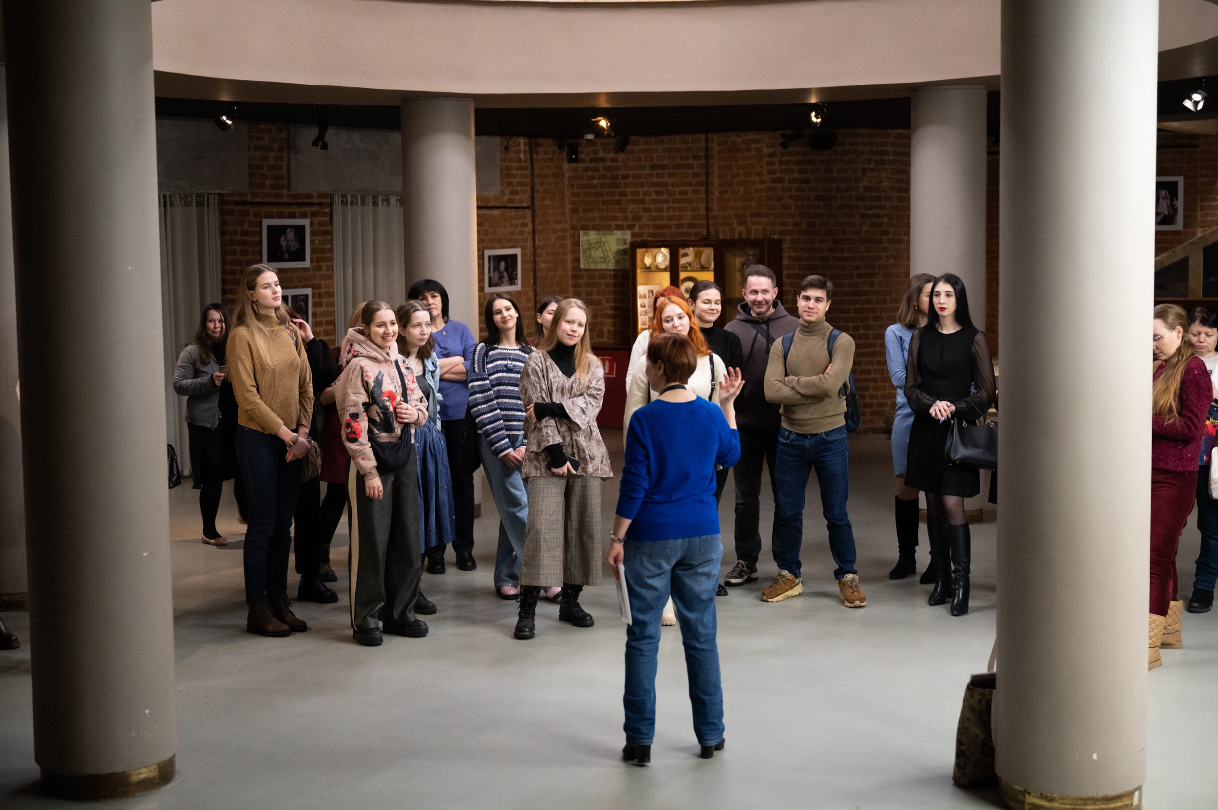 Вернисаж в Доме Актера. Фотосессии в Москве. Фотограф Жоголева Мария