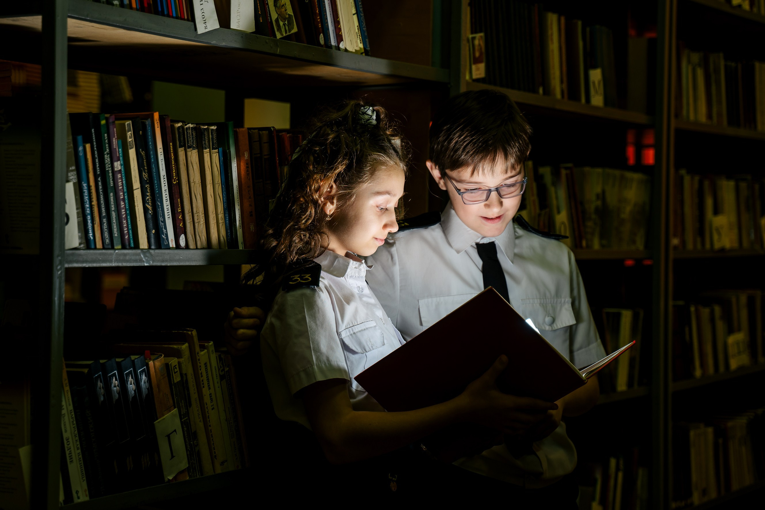 Фотографии с друзьями. Выпускные альбомы, школьные фотосессии в городе Новороссийске