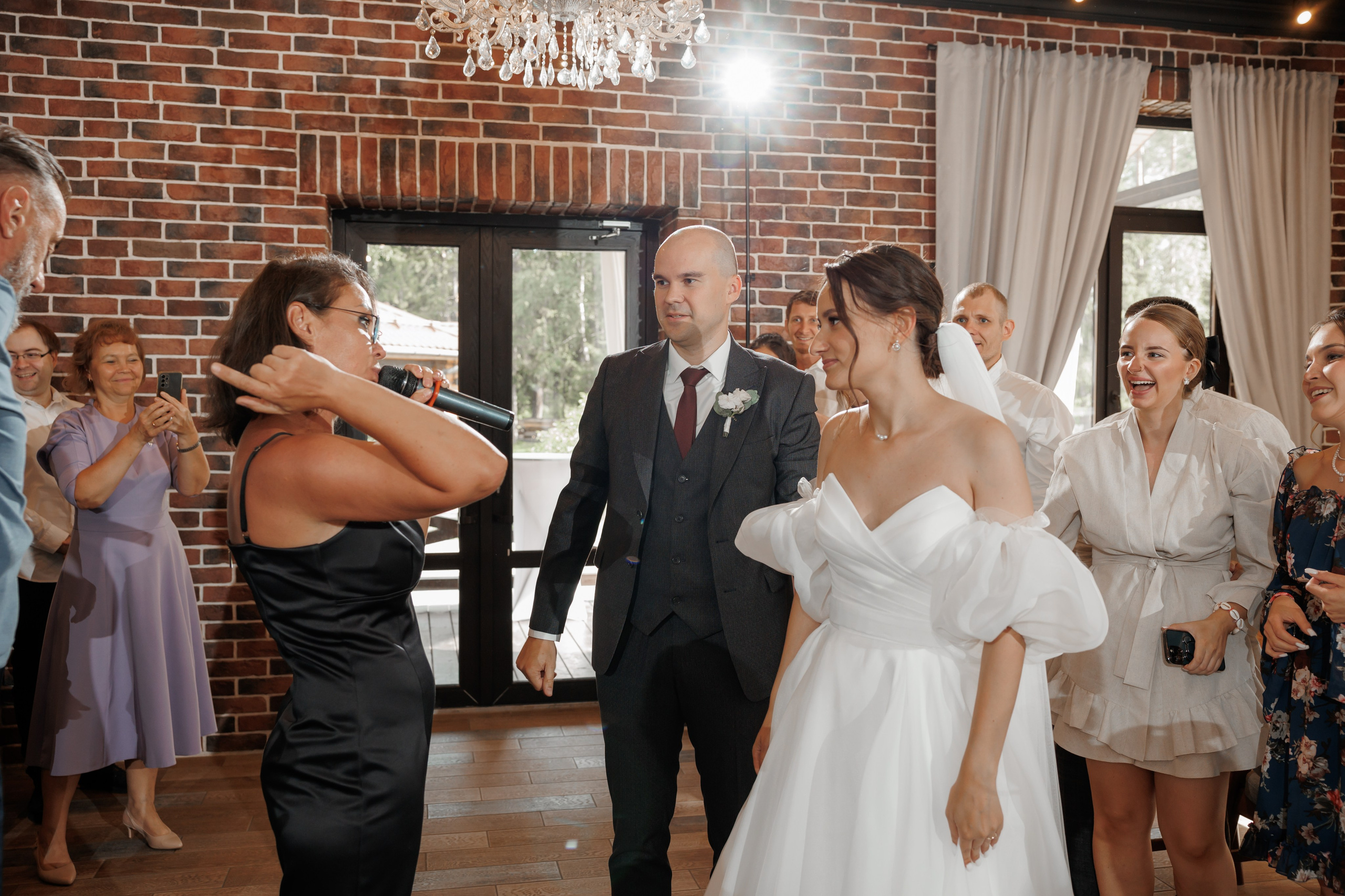 Полина и Дмитрий, загородный клуб «Барин», ЗАГС в г. Пушкино. Свадебный и репортажный фотограф (Москва, Королев и другие)