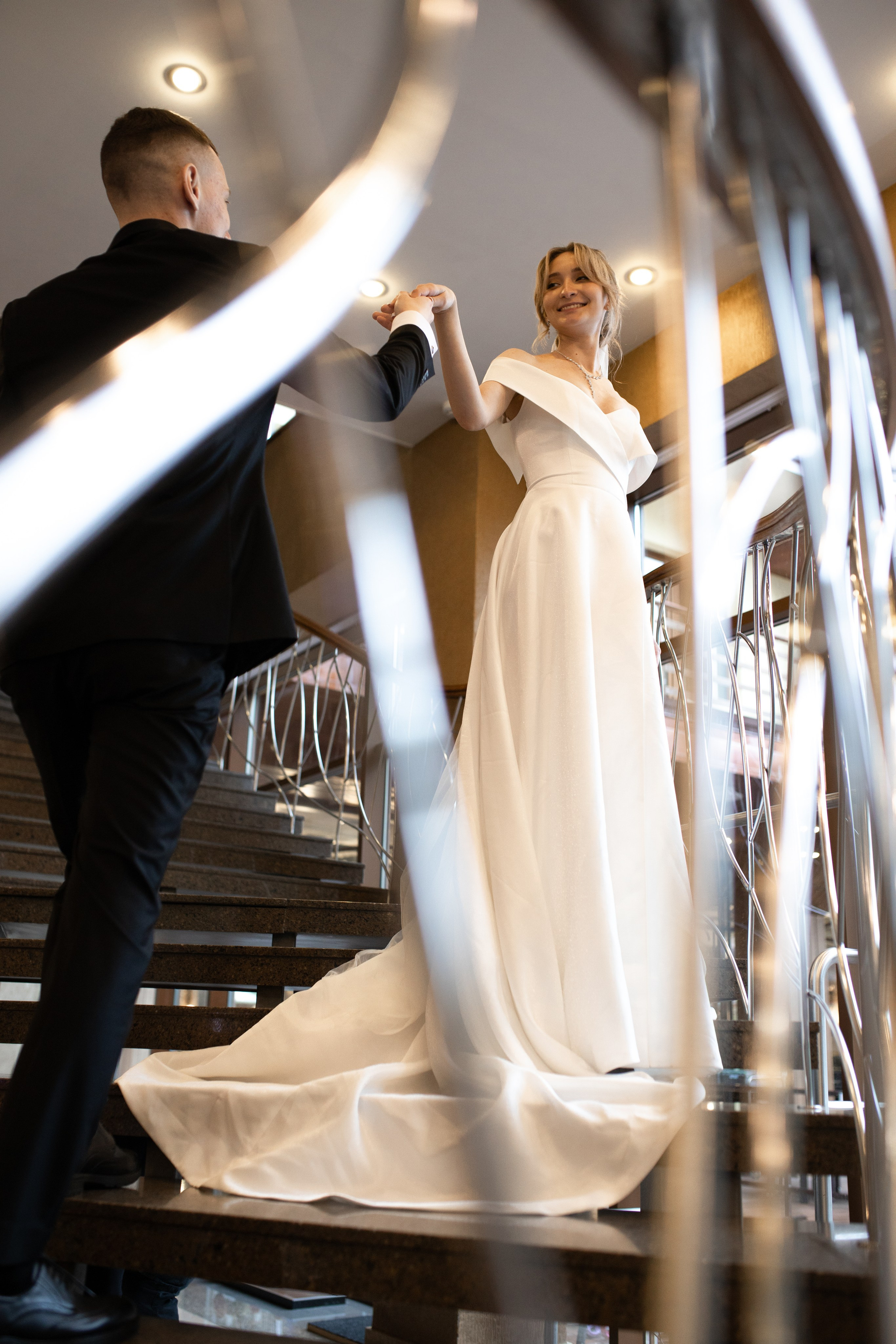 Свадебная фотосессия в отеле Ареал. Фотограф в Железнодорожном и Балашихе