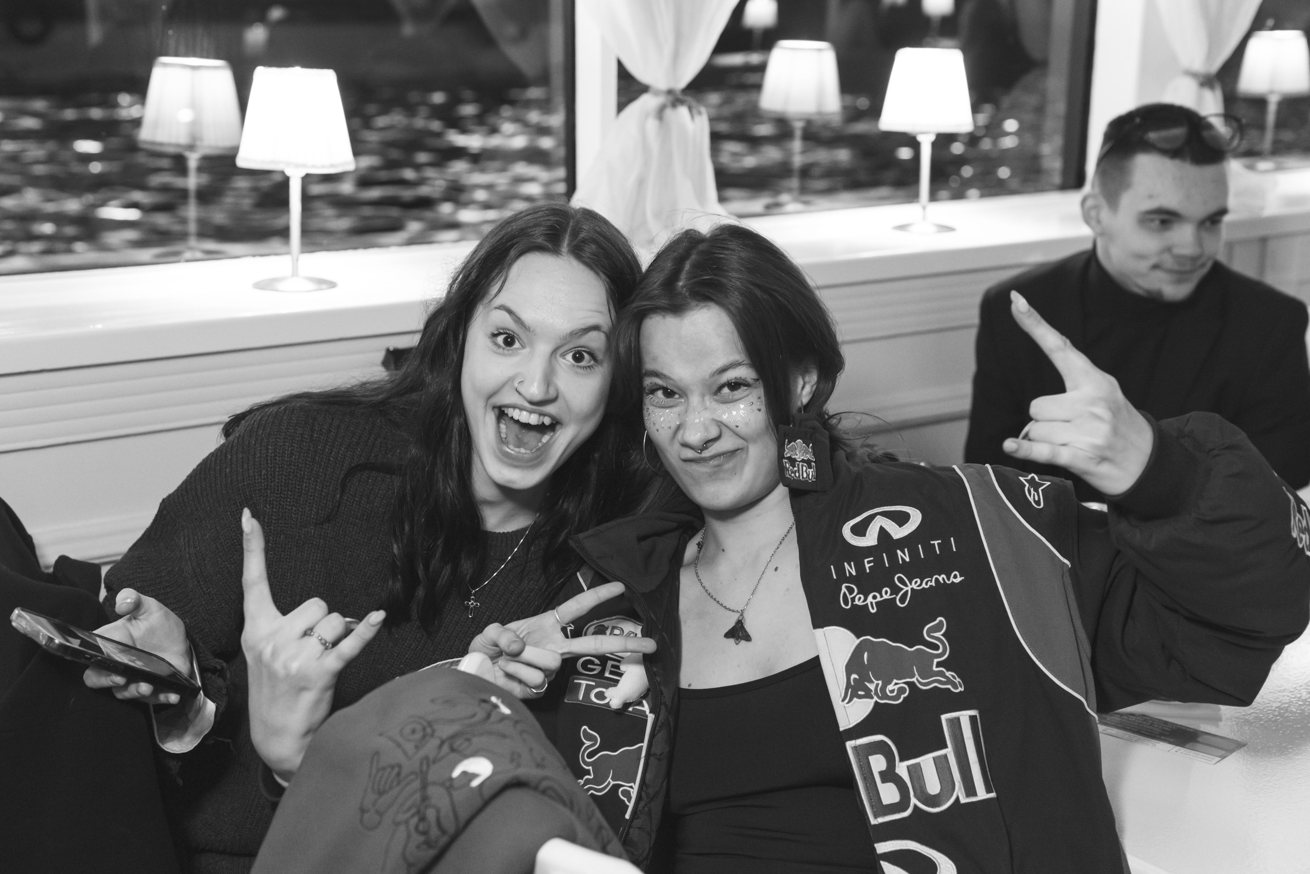 Зеркало ночного города. Фотограф в Санкт — Петербурге Валерий Гаухман