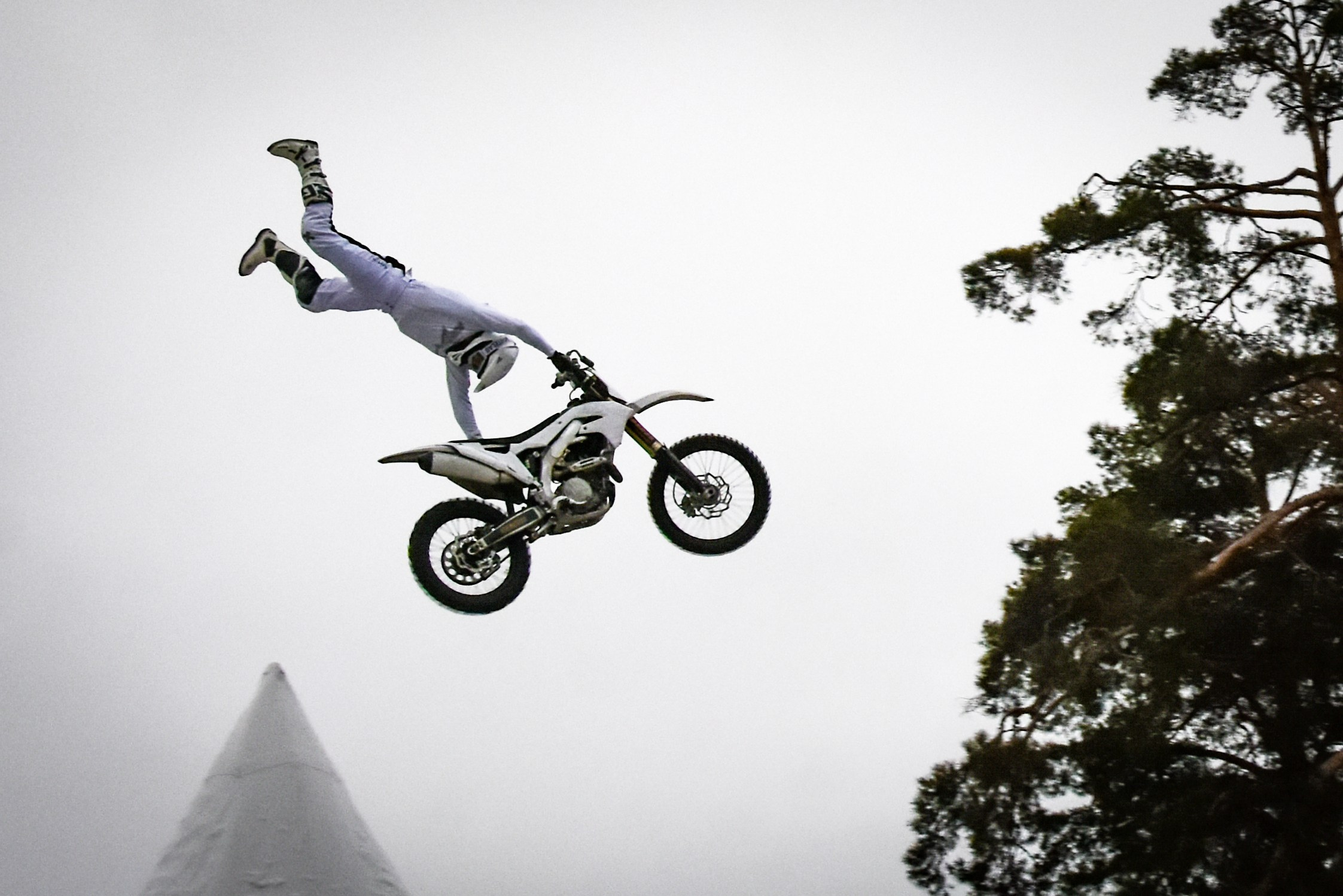 Мото-фристайл около Ледового — 06.01.2025. AlexFecto — галереи фотографий