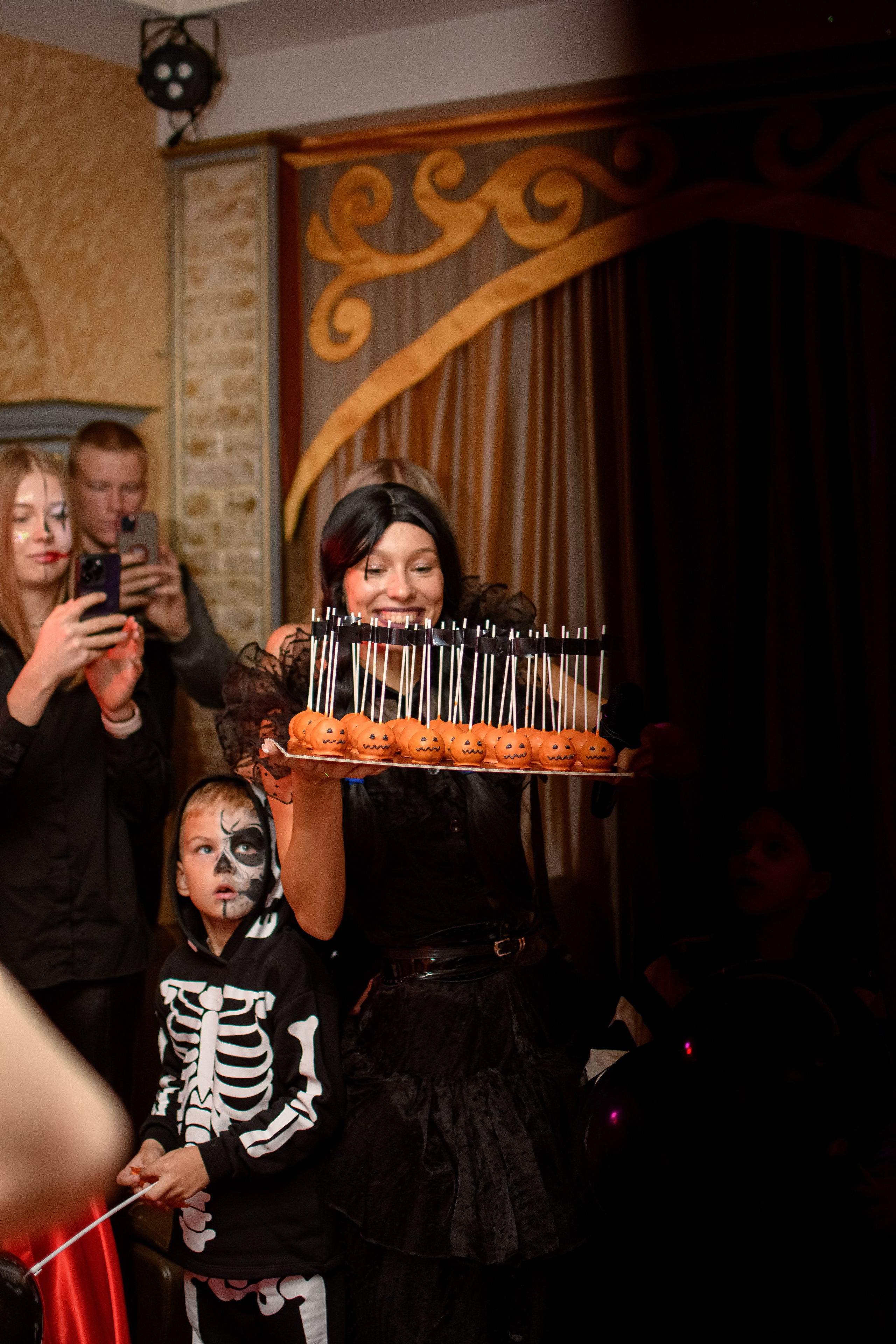 HALLOWEEN. Photokarish