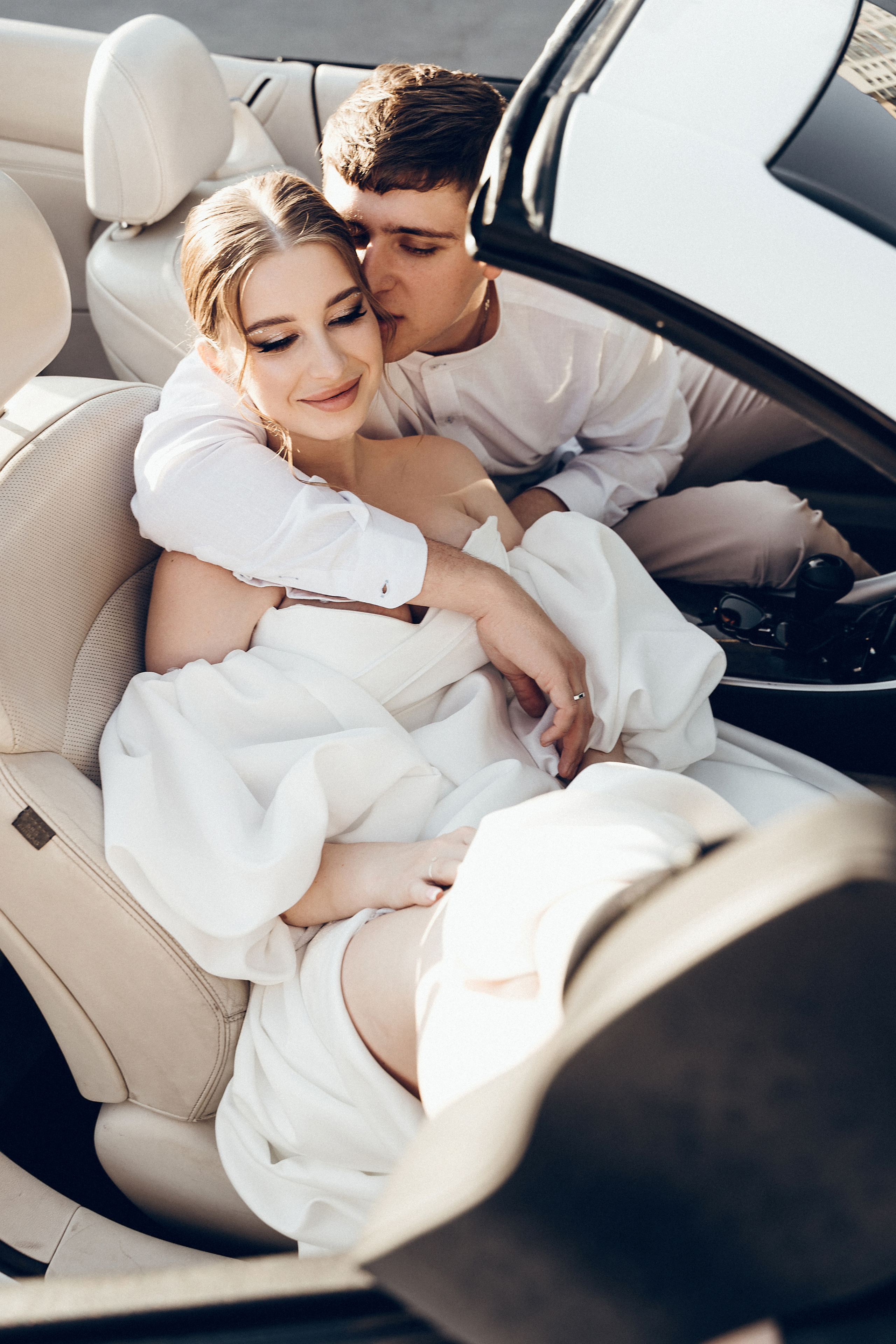 Регистрация брака, роспись во дворце бракосочетания Шипиловский.  Шипиловский ЗАГС. Свадьба , свадебная фотосессия в Москве, свадебная фотосессия Видное, Бутово, Домодедово. Свадебный и семейный фотограф Видное. Видновский ЗАГС. Свадебная прогулка в Царицыно. Фотограф на свадьбу. Свадебная фотосессия в кабриолете.