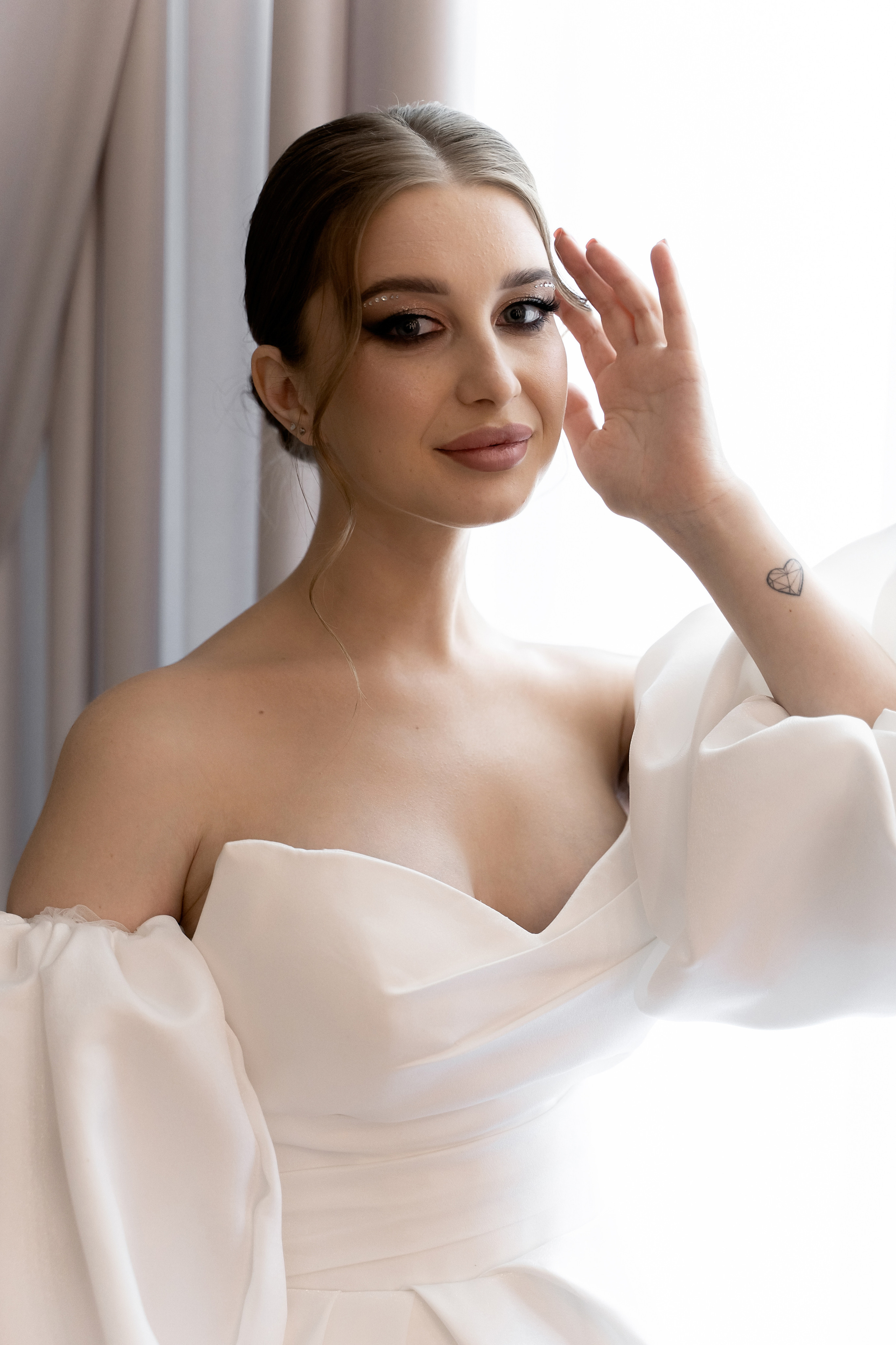 Женский фотограф в Москве и Московской области. Женская фотосессия. Женственные фотографии. Фотографии красивых женщин. Красивая стильная женская фотосессия. Контент-фотосессия. Визуал для блога.