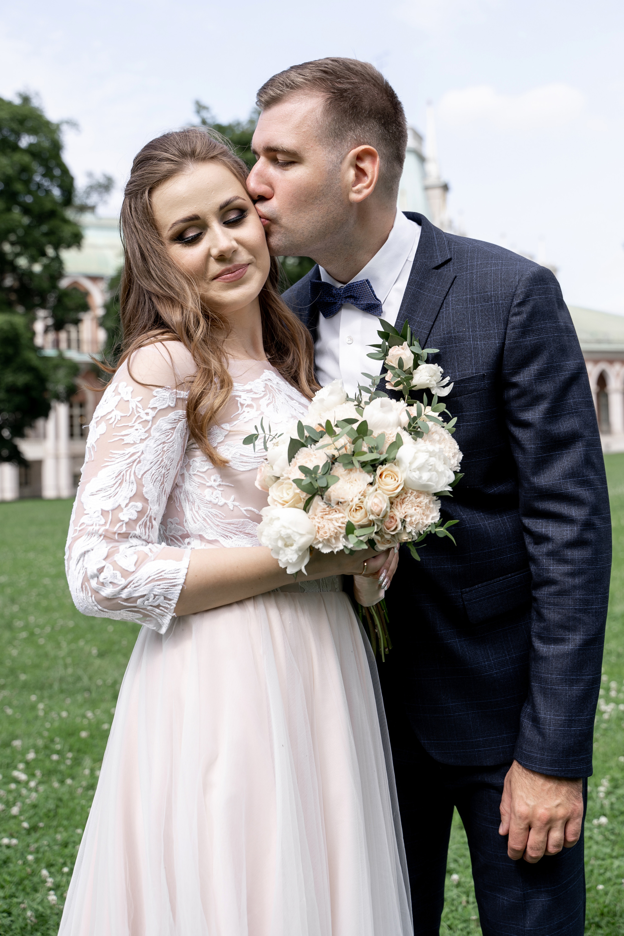 Регистрация брака, роспись во дворце бракосочетания Видное.  Видновский ЗАГС. Свадьба , свадебная фотосессия в Москве, свадебная фотосессия Видное, Бутово, Домодедово. Свадебный и семейный фотограф Видное. ЗАГС Видное. Грибоедовский ЗАГС. Свадебная прогулка в Царицыно. Фотограф на свадьбу. Свадебная прогулка в Москве.