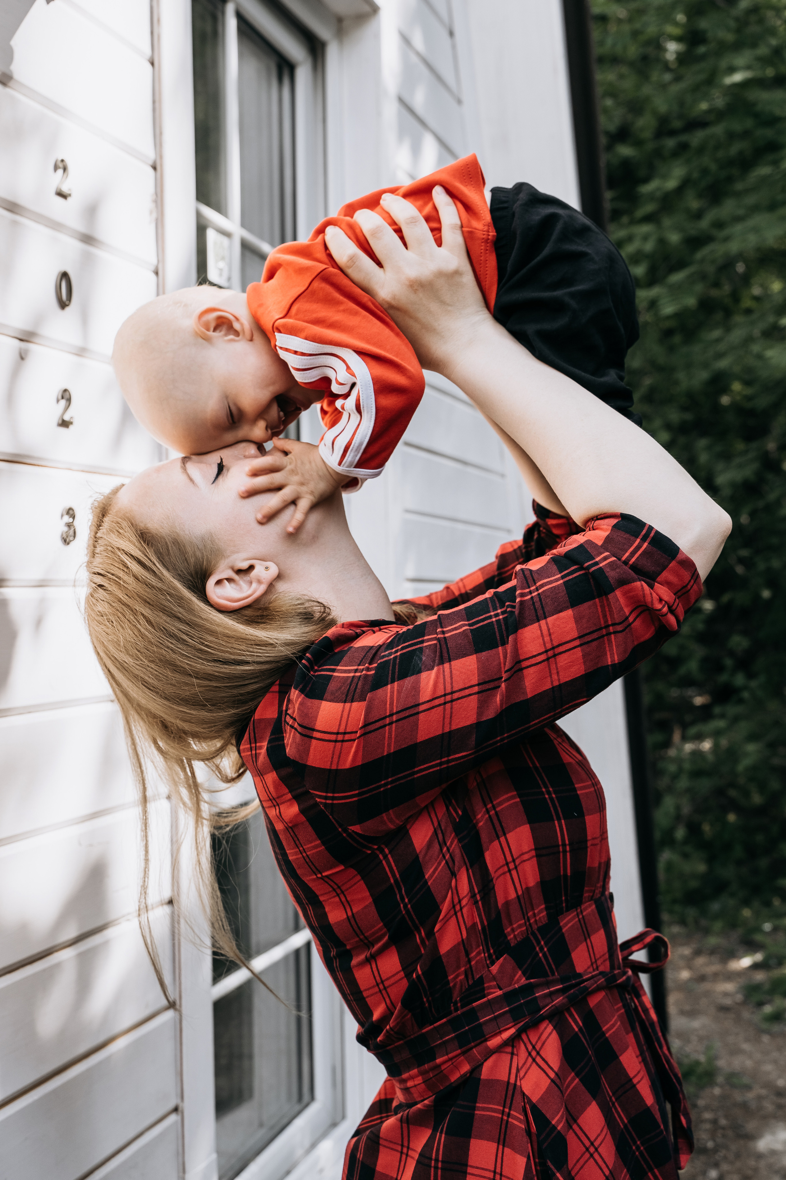 Домашняя семейная фотосессия в Москве, Домодедово, Видное, Бутово, Щербинка. Семейный фотограф Москва и Московская область. Семейная фотосессия на природе. Фотосессия детского праздника. Фотосессия юбилея. Фотосессия в день рождения. Фотограф на годик ребенку. Детский фотограф. Фоторепортаж семейного праздника. Детский фотограф Москва.