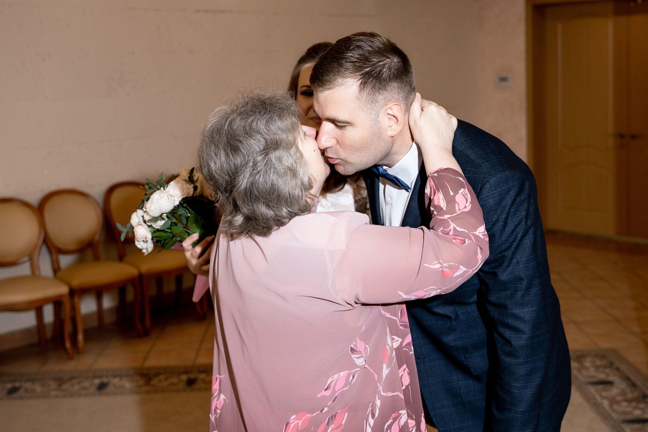 Регистрация брака, роспись во дворце бракосочетания Видное.  Видновский ЗАГС. Свадьба , свадебная фотосессия в Москве, свадебная фотосессия Видное, Бутово, Домодедово. Свадебный и семейный фотограф Видное. ЗАГС Видное. Грибоедовский ЗАГС. Свадебная прогулка в Царицыно. Фотограф на свадьбу. Свадебная прогулка в Москве.