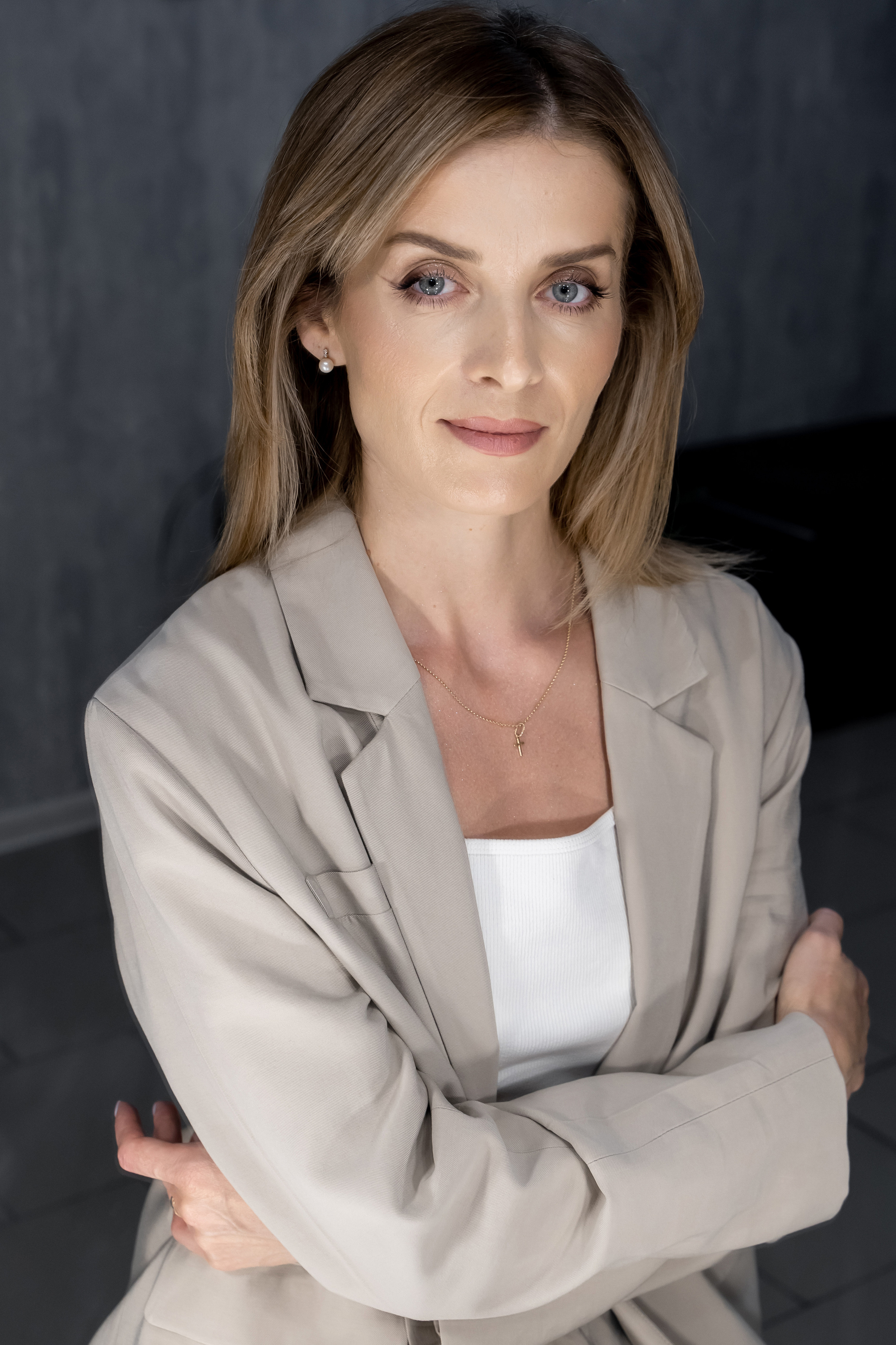 Женский фотограф в Москве и Московской области. Женская фотосессия. Женственные фотографии. Фотографии красивых женщин. Красивая стильная женская фотосессия. Контент-фотосессия. Визуал для блога.