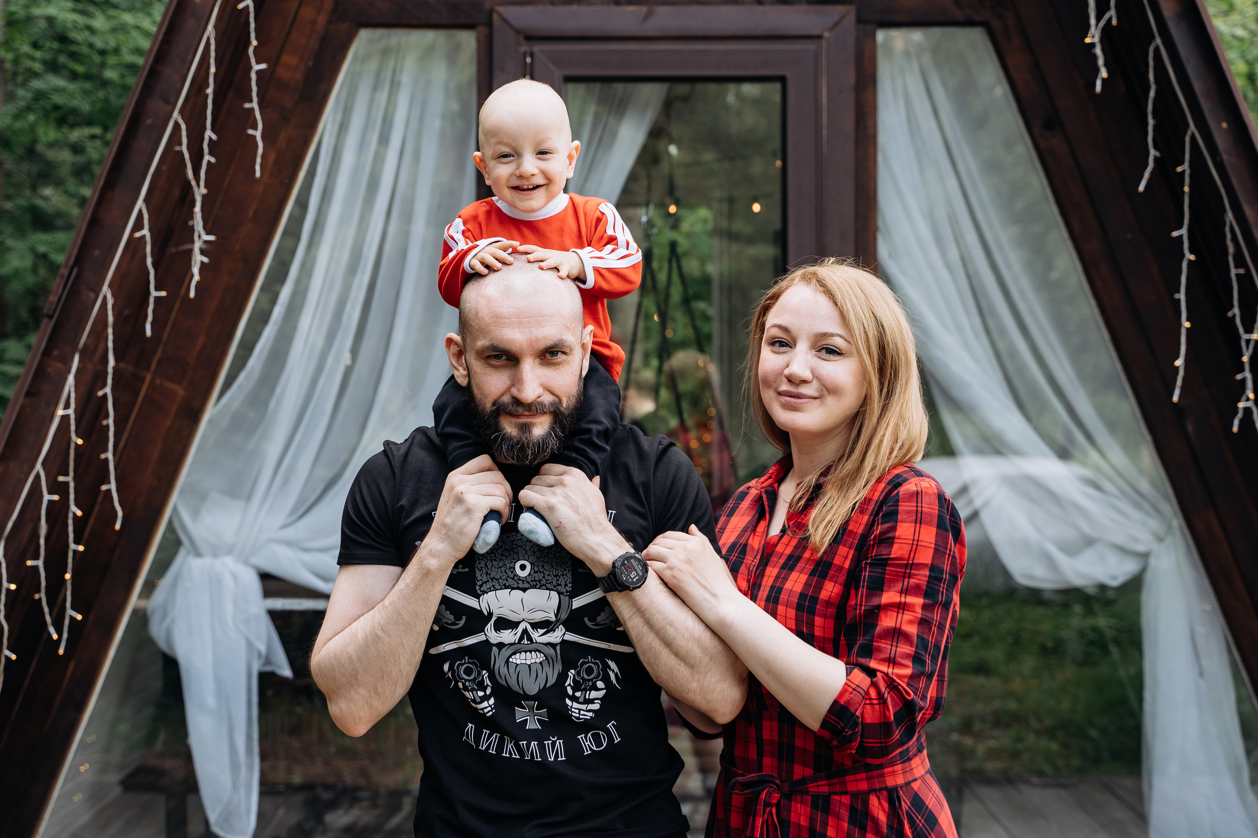 Домашняя семейная фотосессия в Москве, Домодедово, Видное, Бутово, Щербинка. Семейный фотограф Москва и Московская область. Семейная фотосессия на природе. Фотосессия детского праздника. Фотосессия юбилея. Фотосессия в день рождения. Фотограф на годик ребенку. Детский фотограф. Фоторепортаж семейного праздника. Детский фотограф Москва.