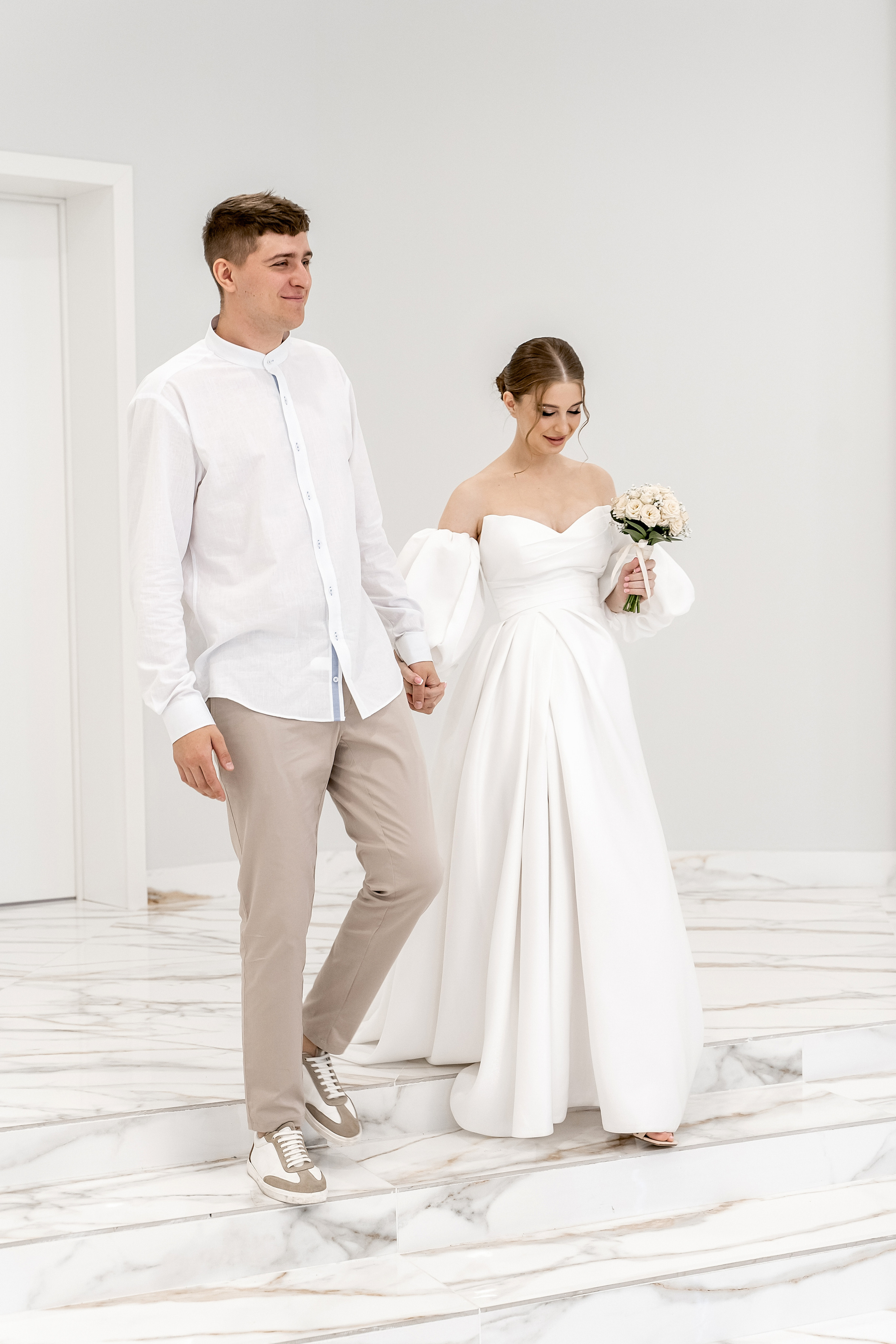 Регистрация брака, роспись во дворце бракосочетания Шипиловский.  Шипиловский ЗАГС. Свадьба , свадебная фотосессия в Москве, свадебная фотосессия Видное, Бутово, Домодедово. Свадебный и семейный фотограф Видное. Видновский ЗАГС. Свадебная прогулка в Царицыно. Фотограф на свадьбу. Свадебная фотосессия в кабриолете.