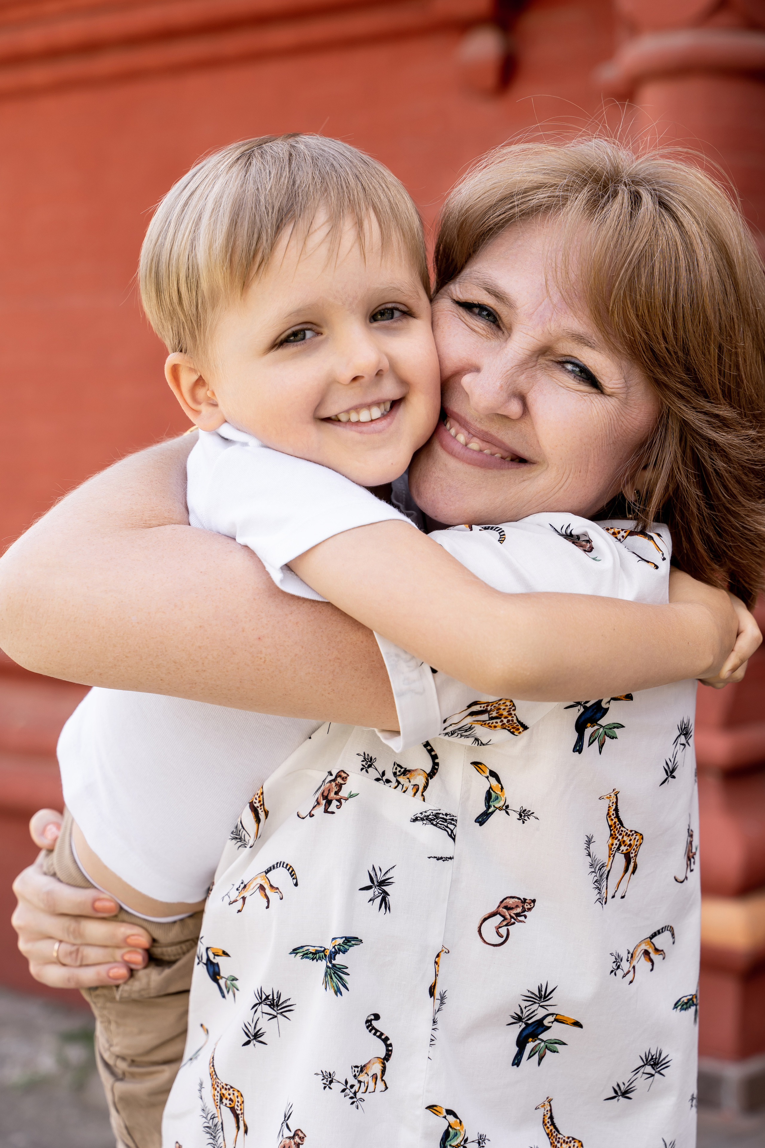 Таинство Крещения в Церкви Святого Пророка Ильи. Фотосъемка Крещения. Фотограф на Крещение. Таинство Крещения в Москве. Крещение в г. Видное, г. Домодедово.